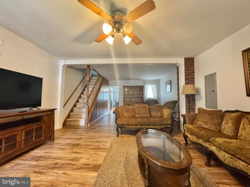 5 ARNETT AVENUE