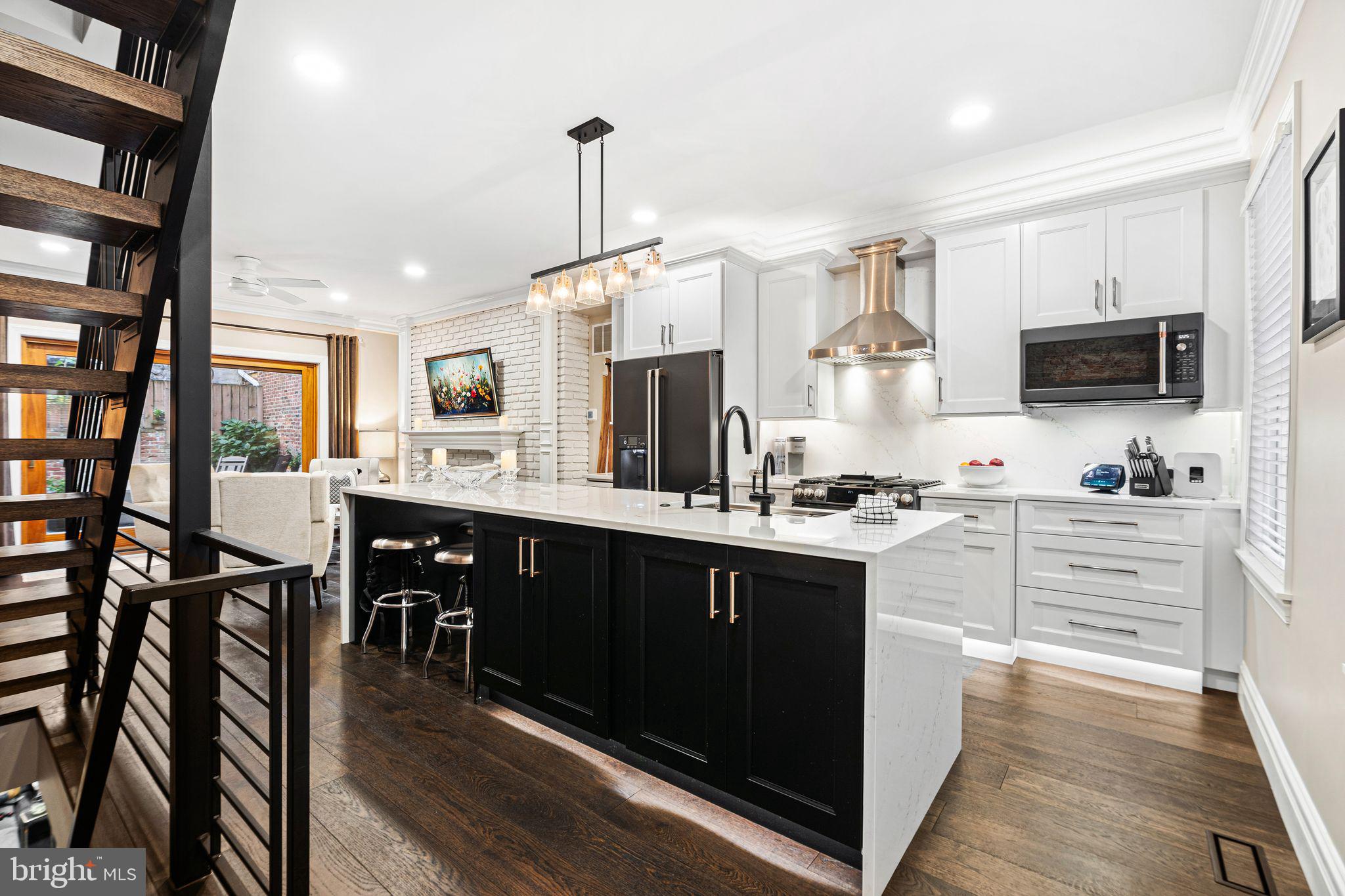 WASHINGTON SQ WEST - Residential