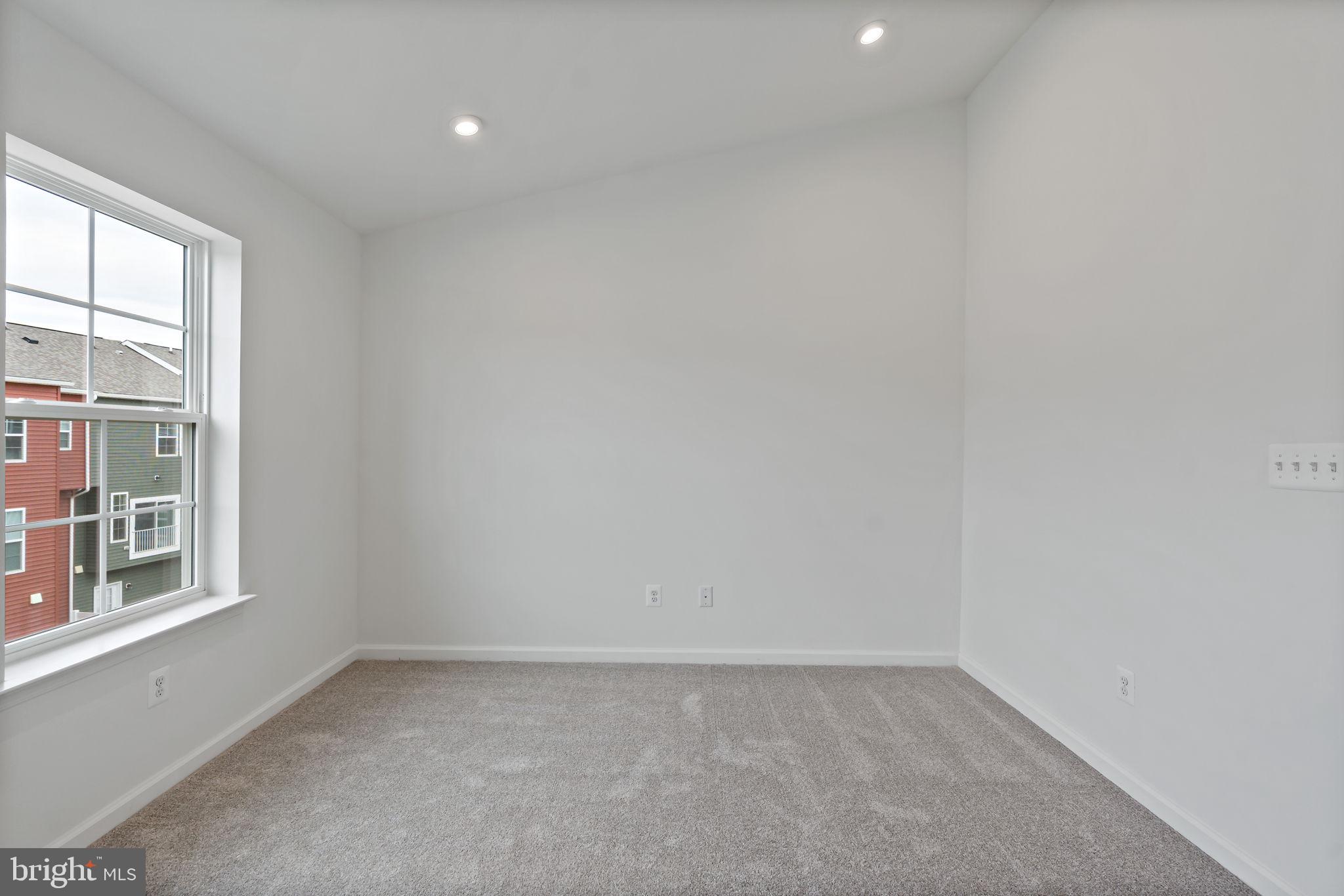 MARTINSBURG STATION - Residential