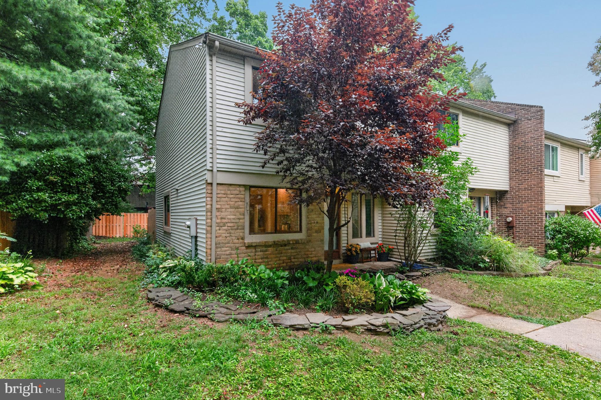 36 ROCKWELL COURT