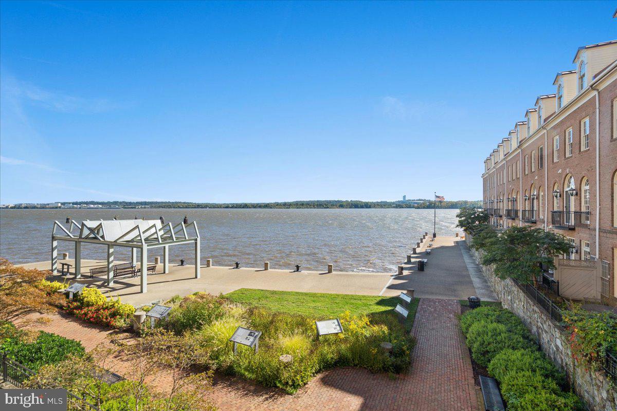 FORDS LANDING - Residential