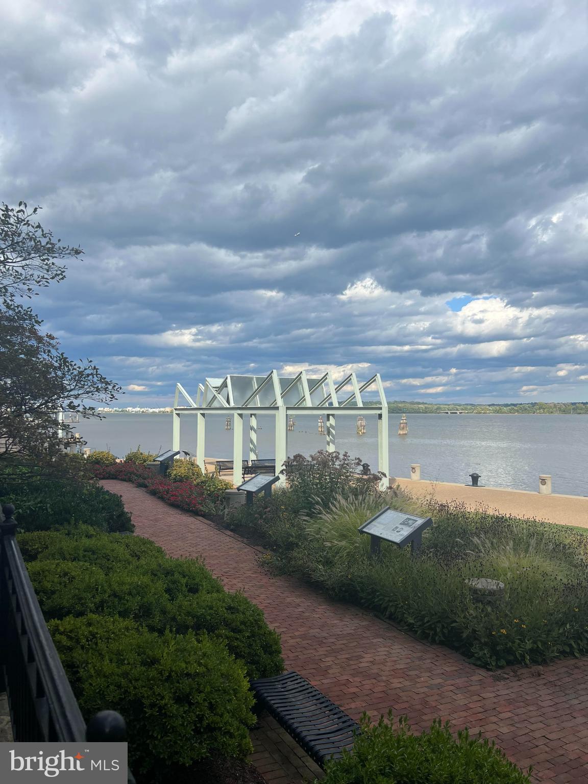 FORDS LANDING - Residential