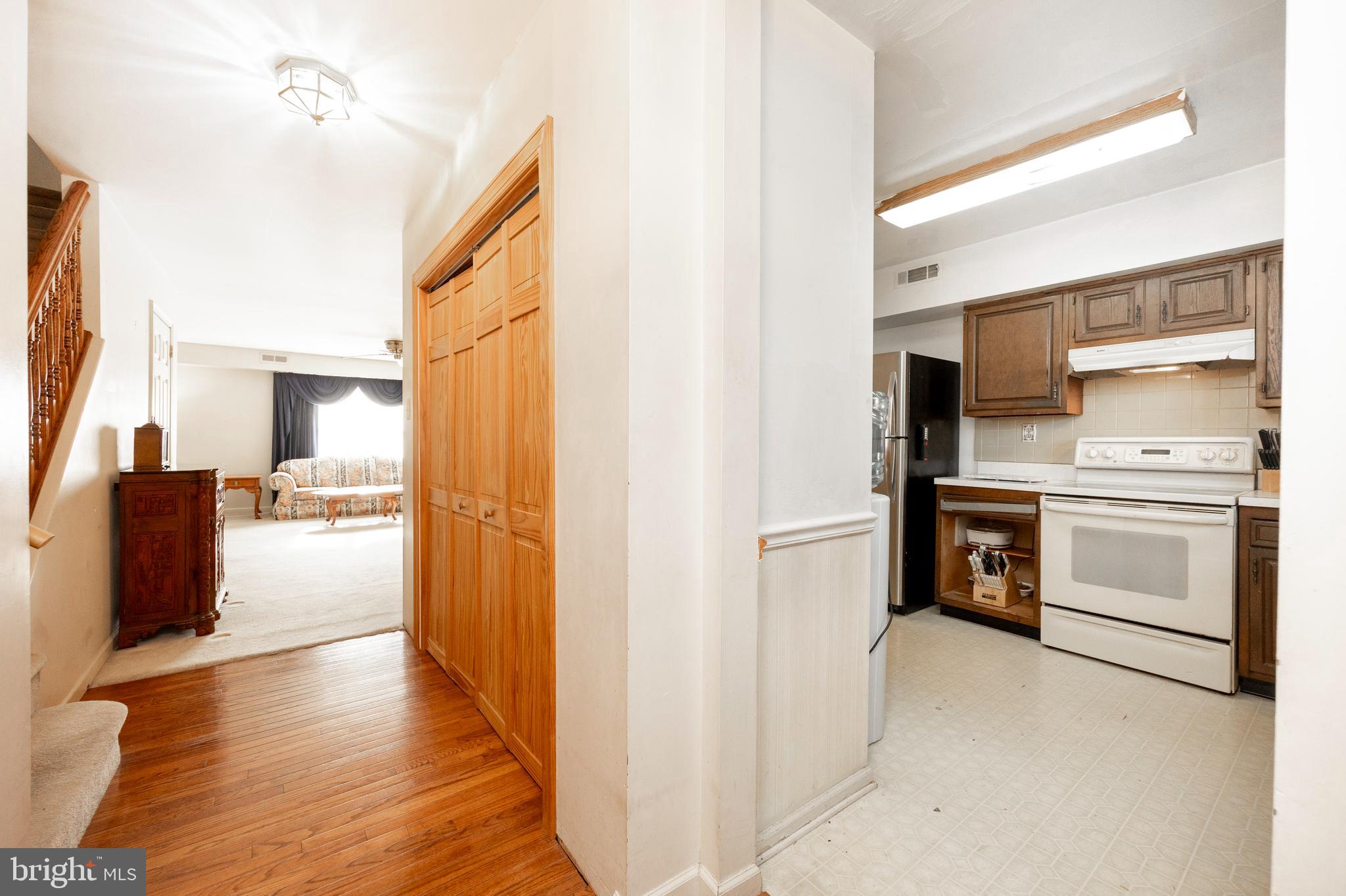 BARLEY SHEAF - Residential