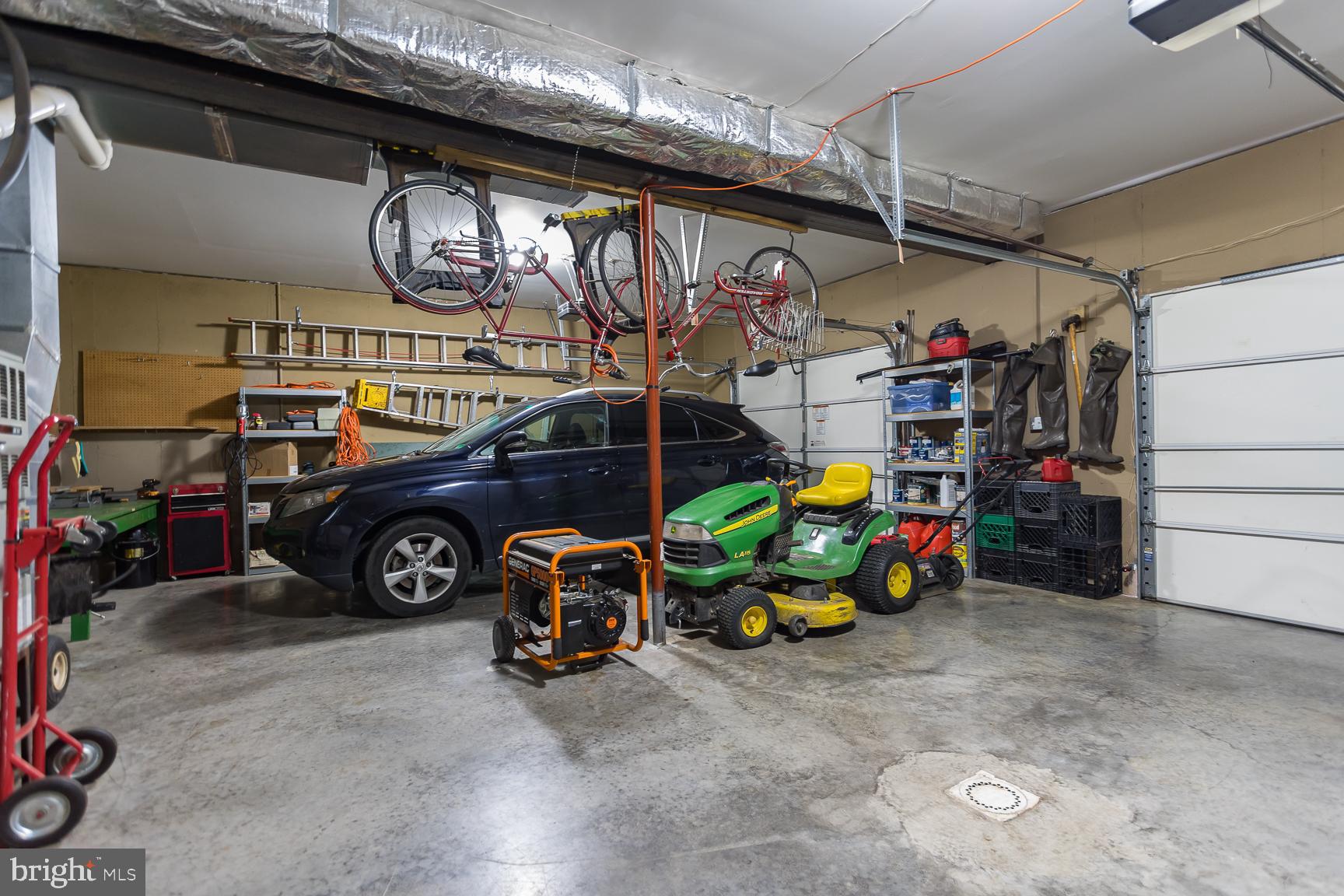 OAKMONT - Residential