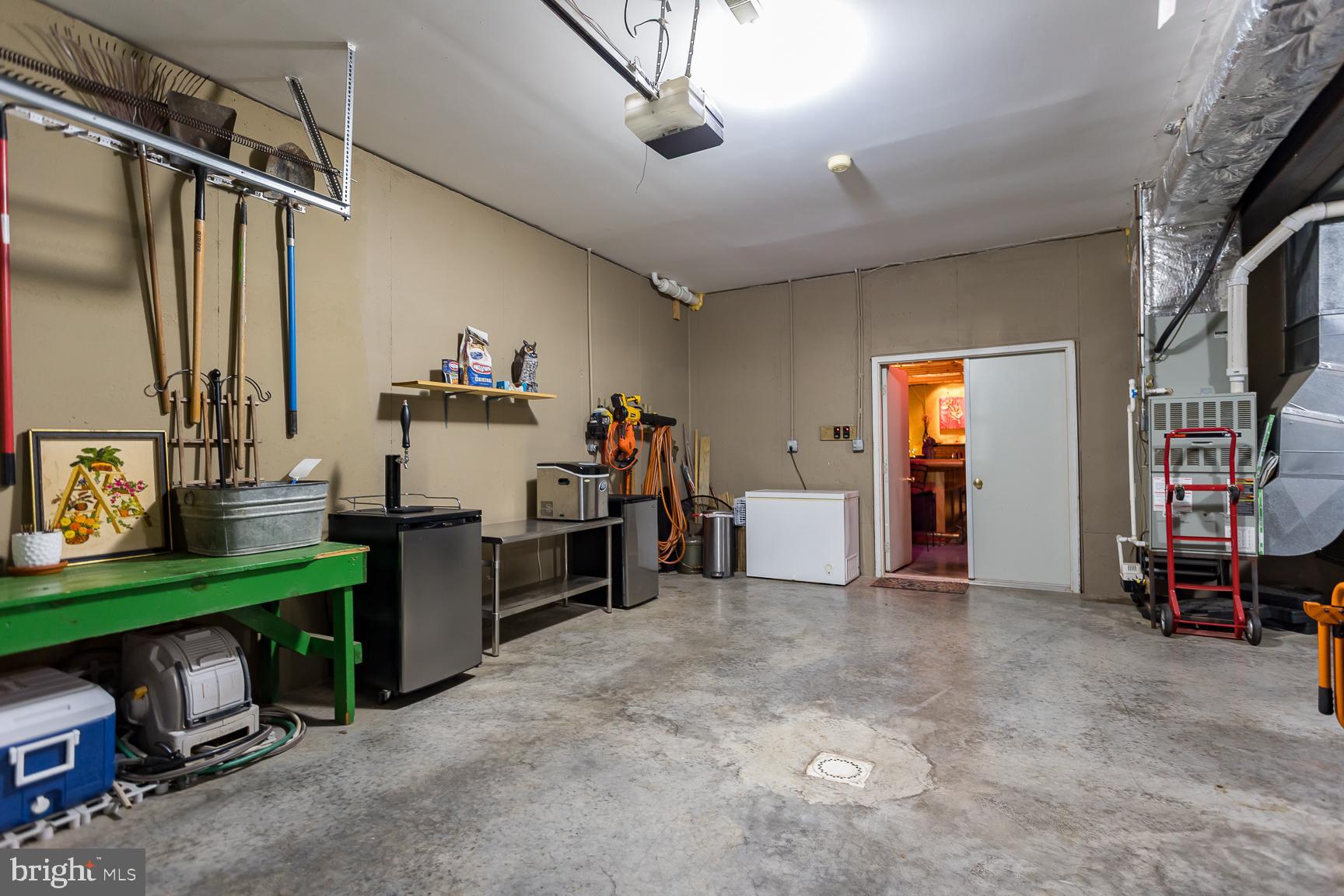 OAKMONT - Residential