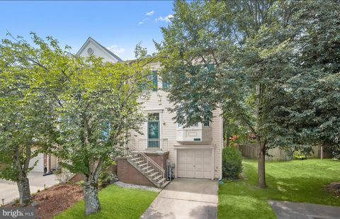 Photo of 2567 Windy Oak Court, CROFTON, MD 21114 (MLS # MDAA2121370)