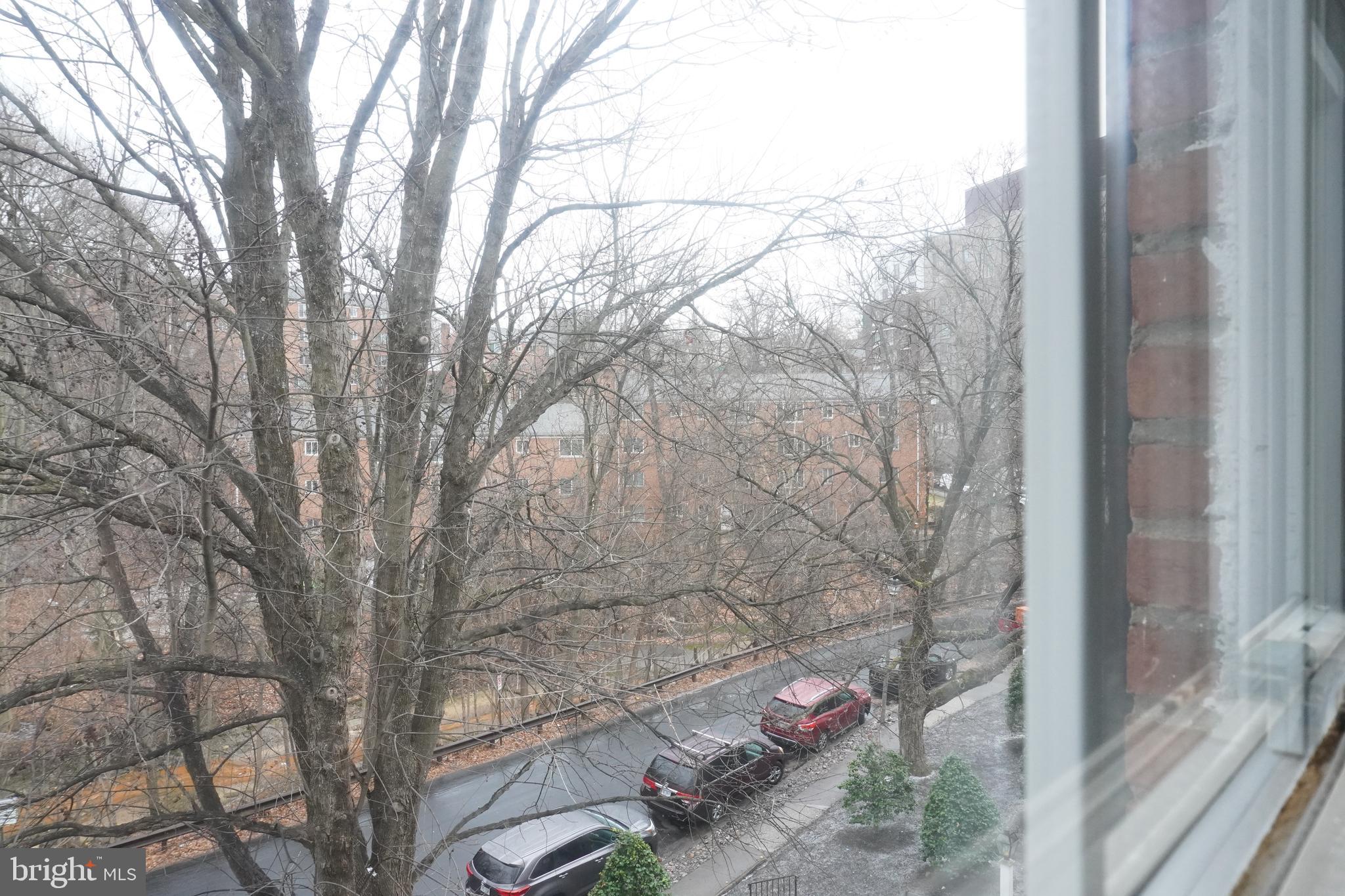 FREDERICK COURTS - Residential