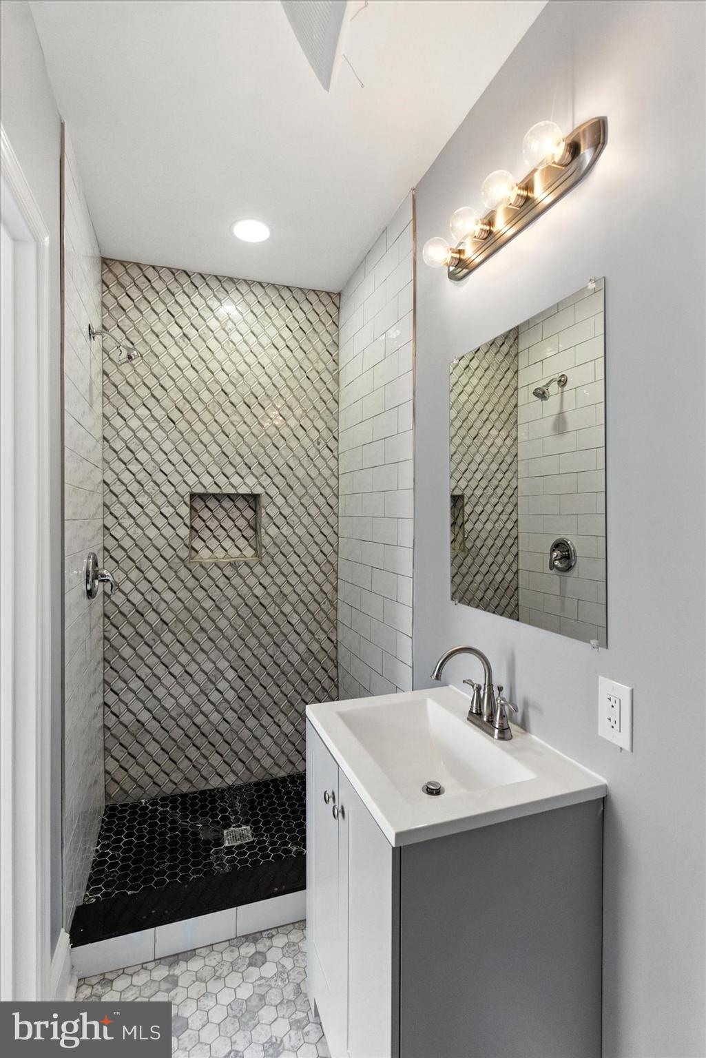 BARCLAY - Residential