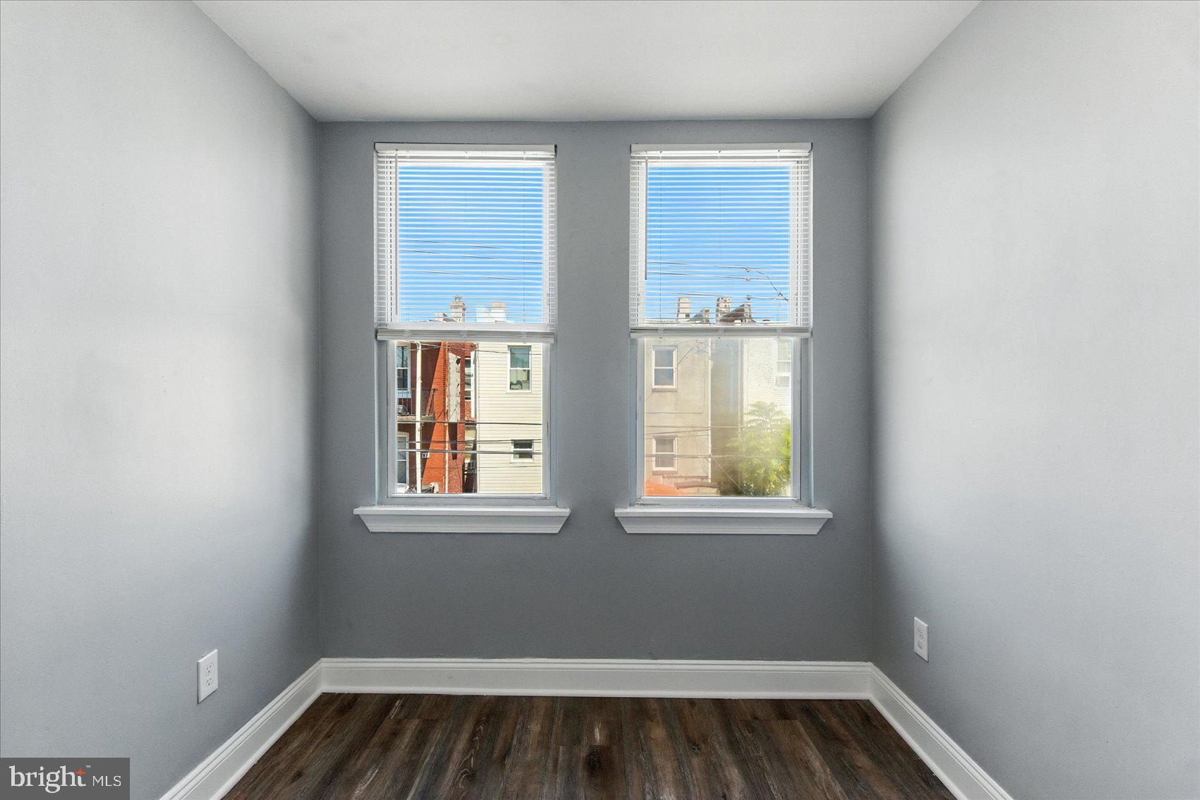 BARCLAY - Residential