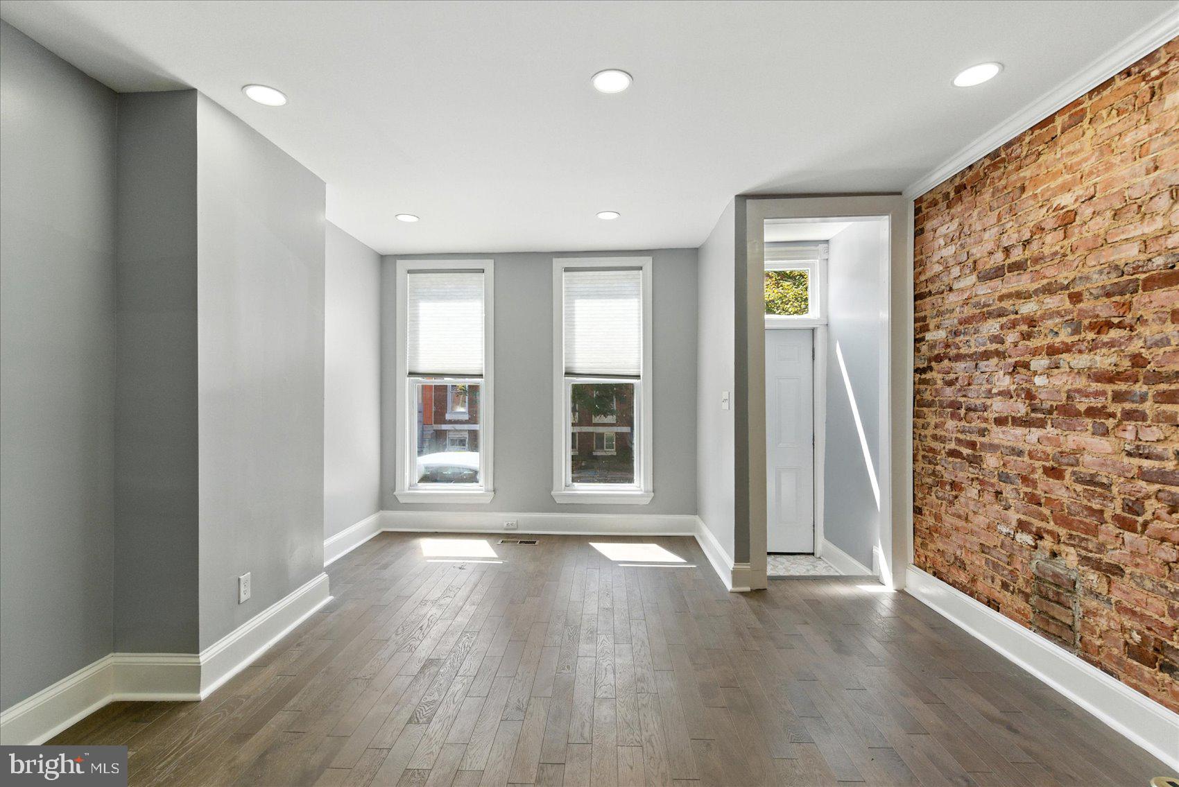 BARCLAY - Residential