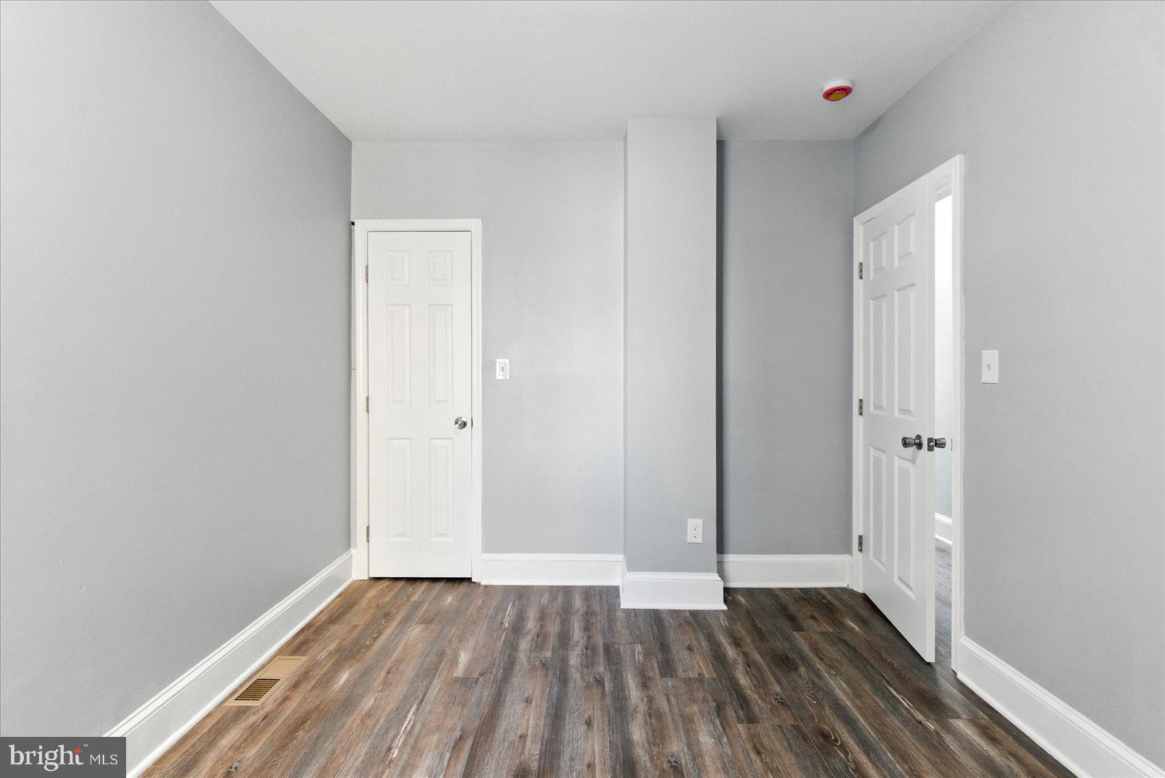 BARCLAY - Residential