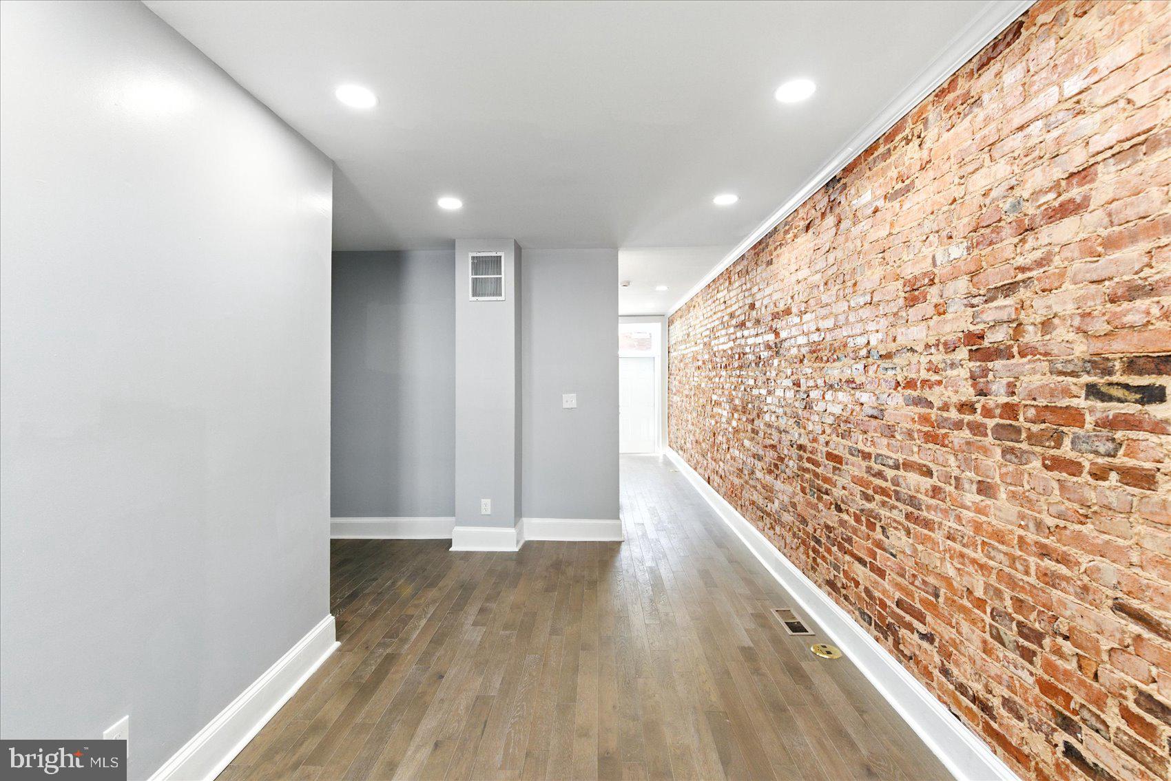 BARCLAY - Residential