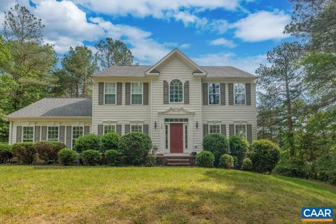 154 FOXMOOR RD TROY VA 22974