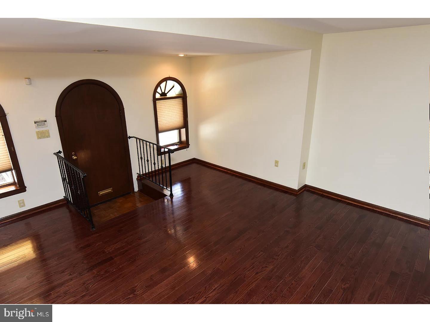 LOWER MOYAMENSING - Residential