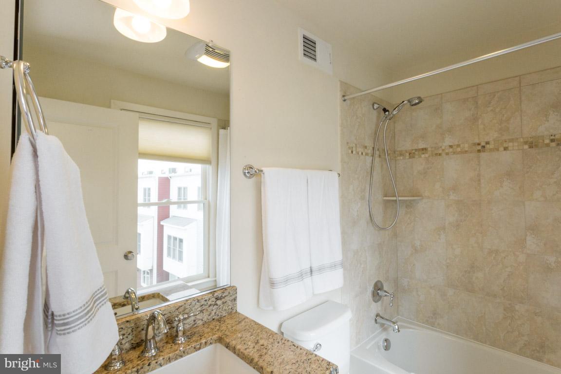 OLD TOWN COMMONS - Residential