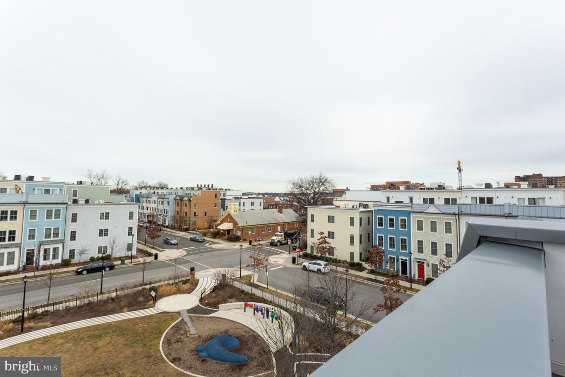 OLD TOWN COMMONS - Residential