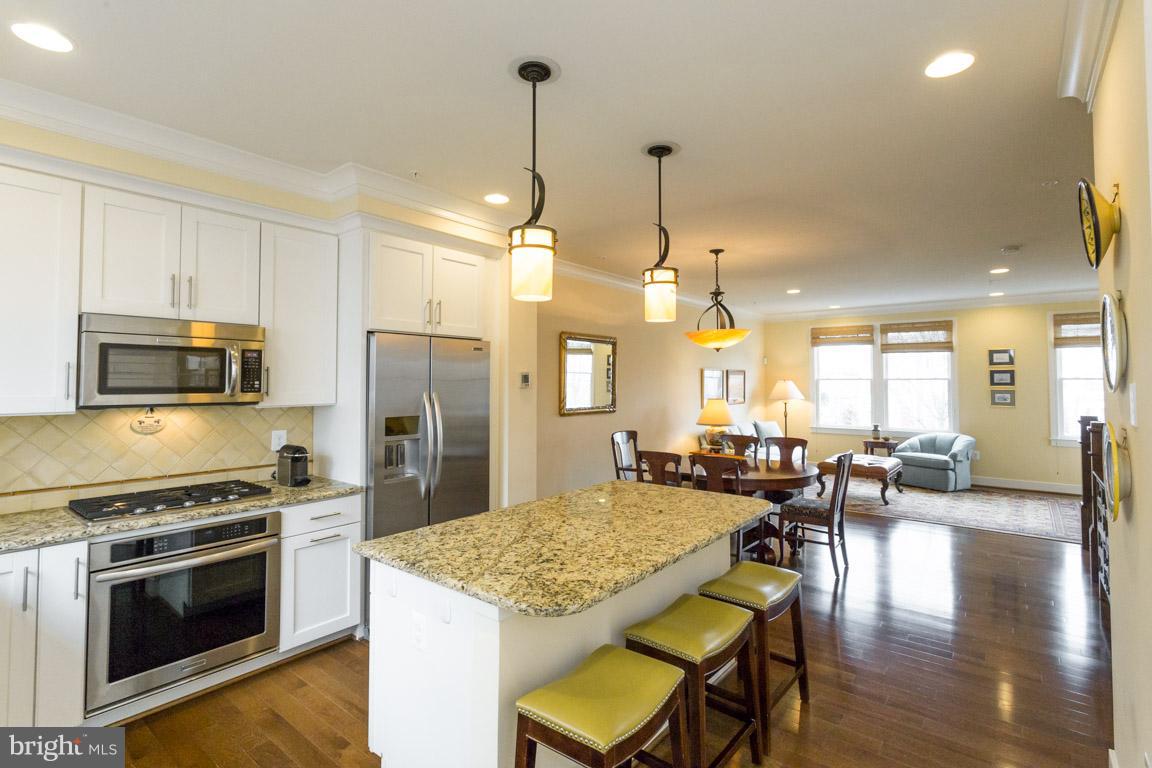 OLD TOWN COMMONS - Residential