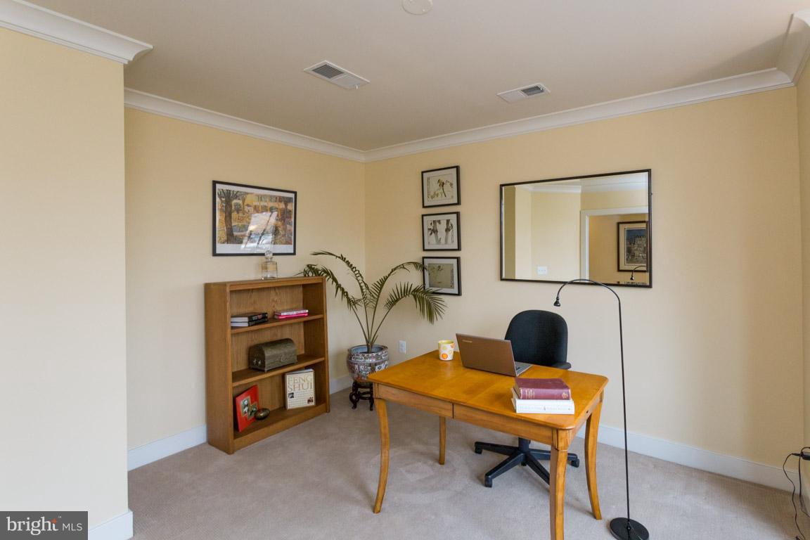 OLD TOWN COMMONS - Residential