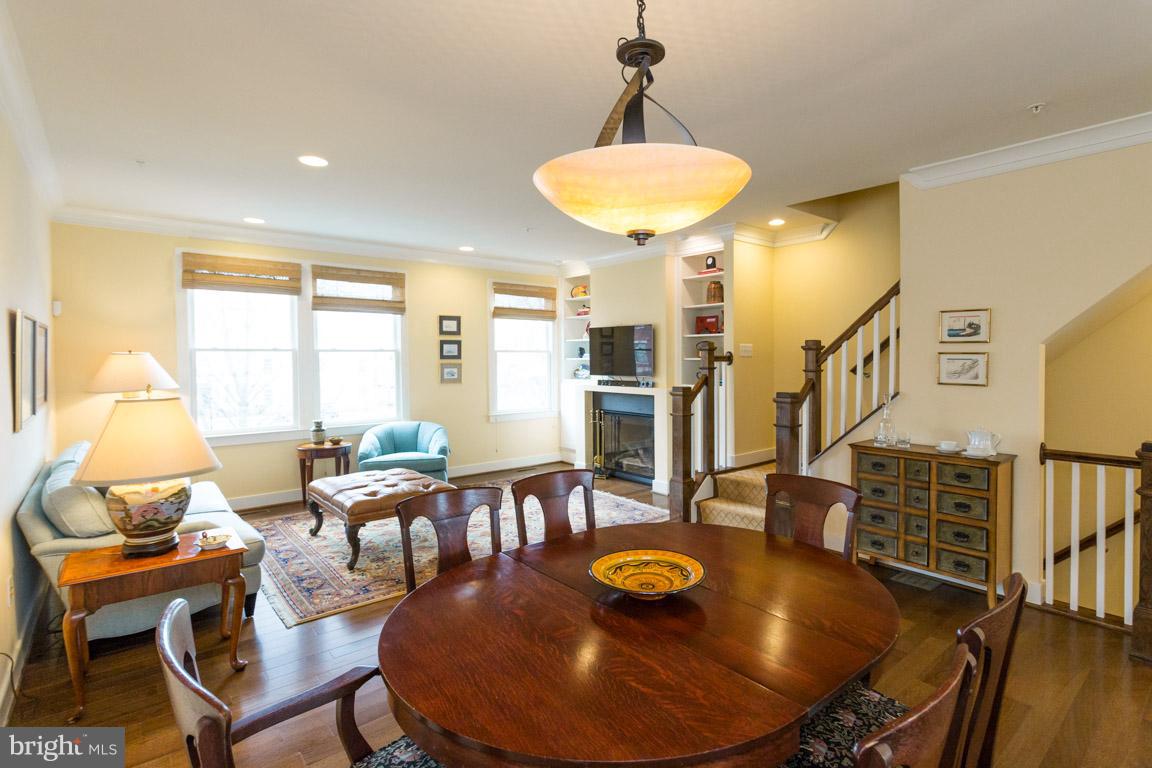 OLD TOWN COMMONS - Residential