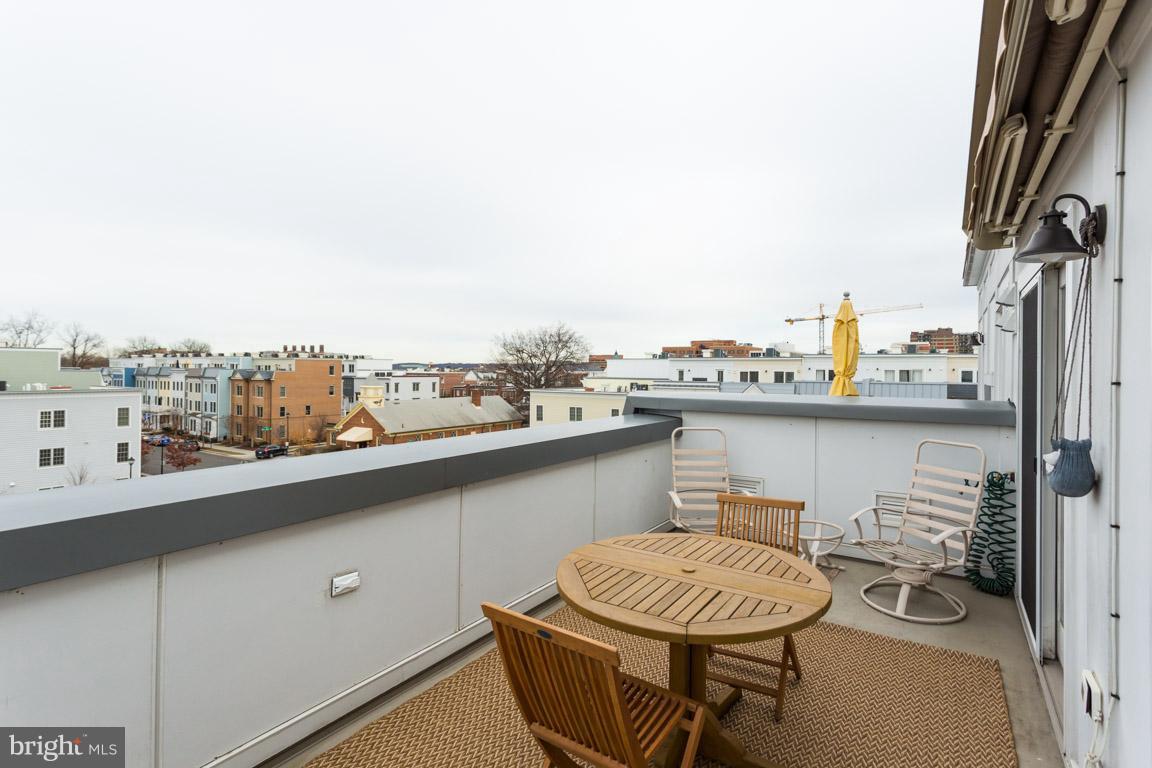 OLD TOWN COMMONS - Residential