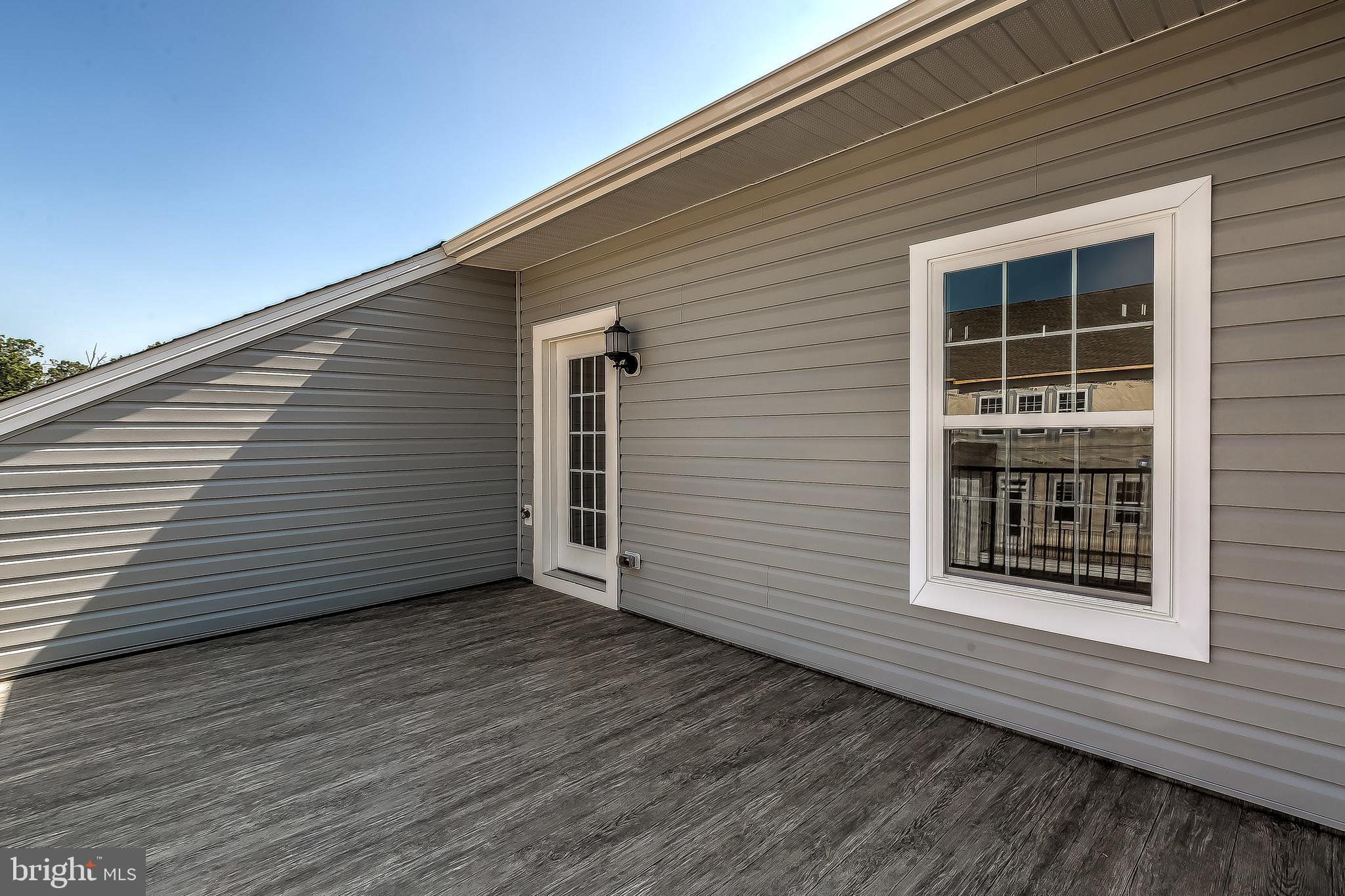 BLUE STREAM - Residential