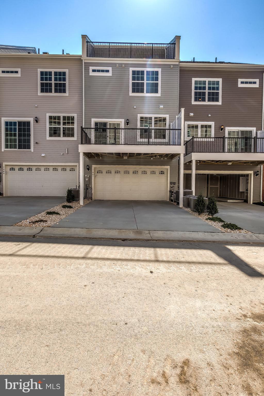 BLUE STREAM - Residential