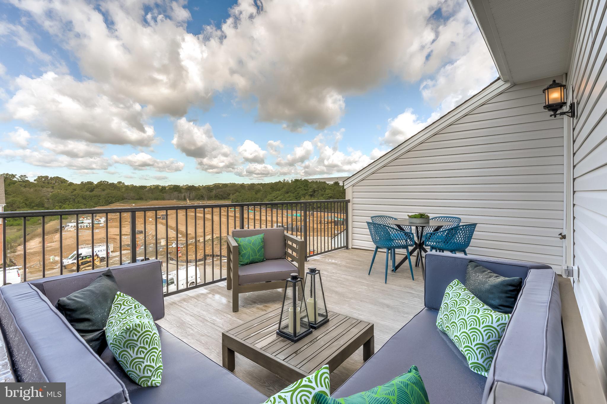 BLUE STREAM - Residential