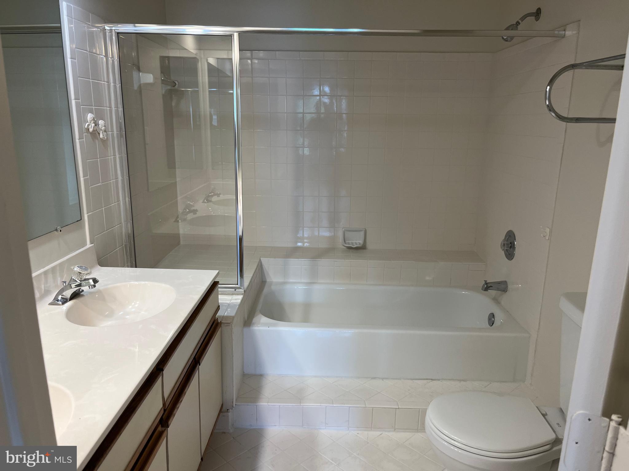 THE VINEYARDS CODM - Residential Lease