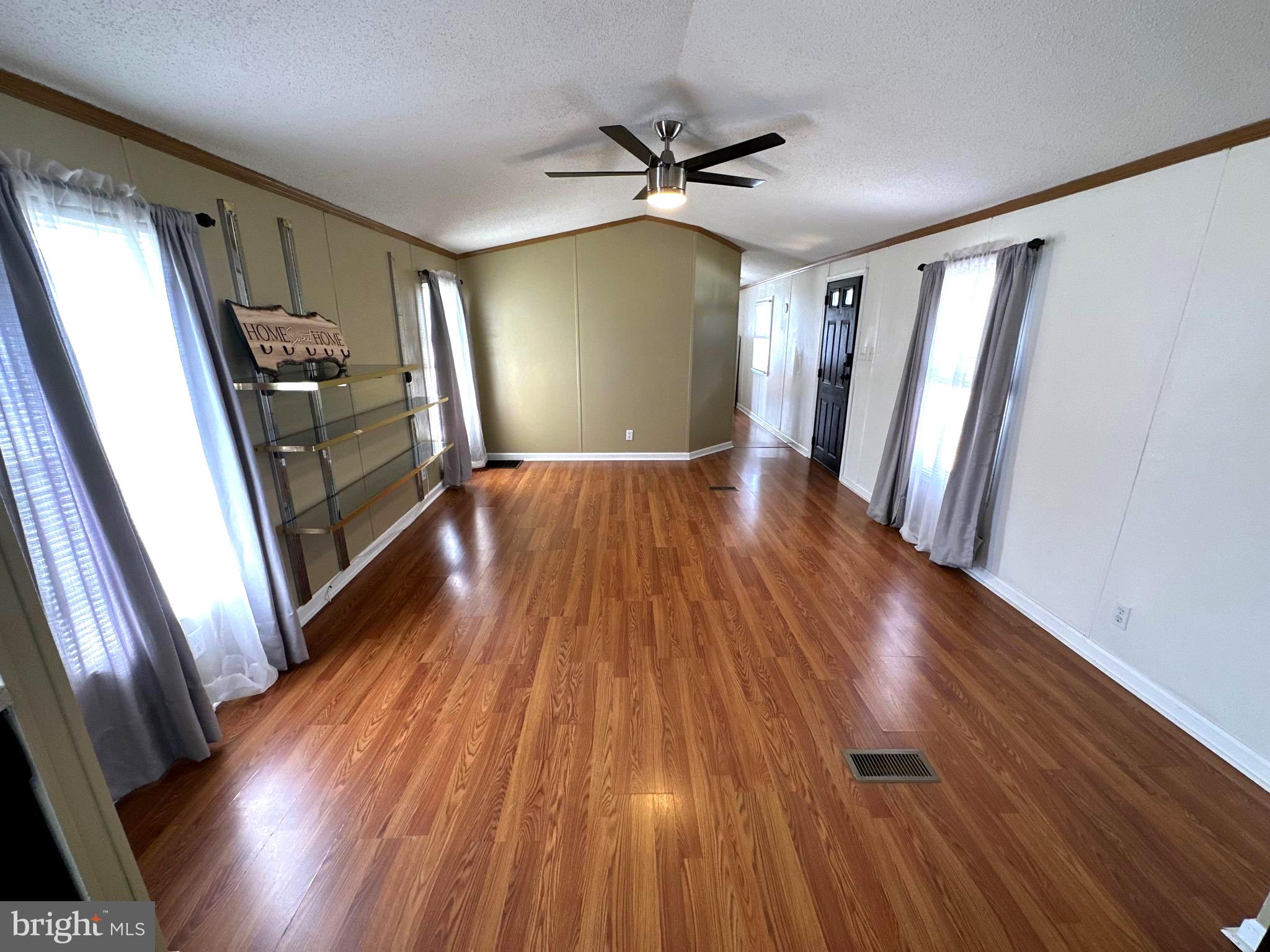 2102 MEREDITH WAY 550