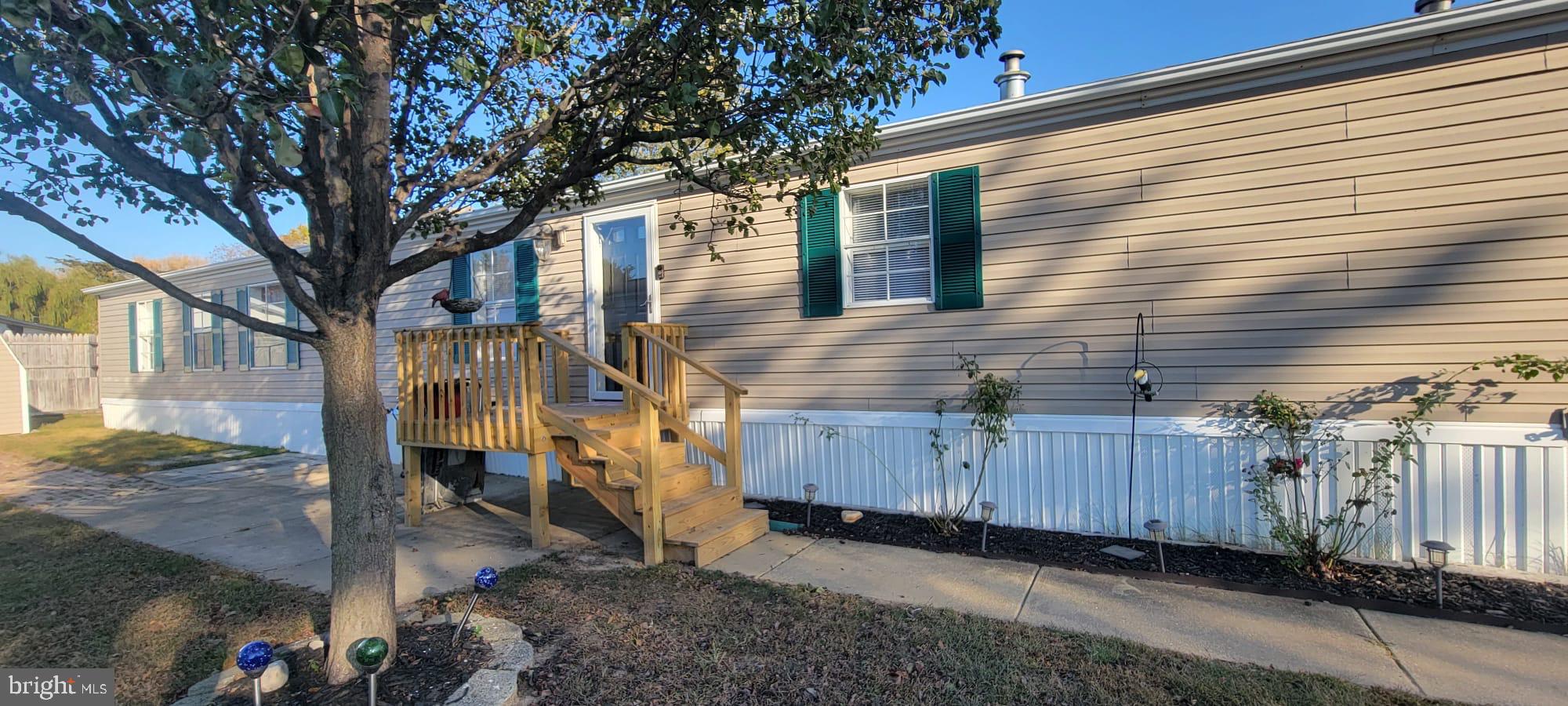 2102 MEREDITH WAY 550