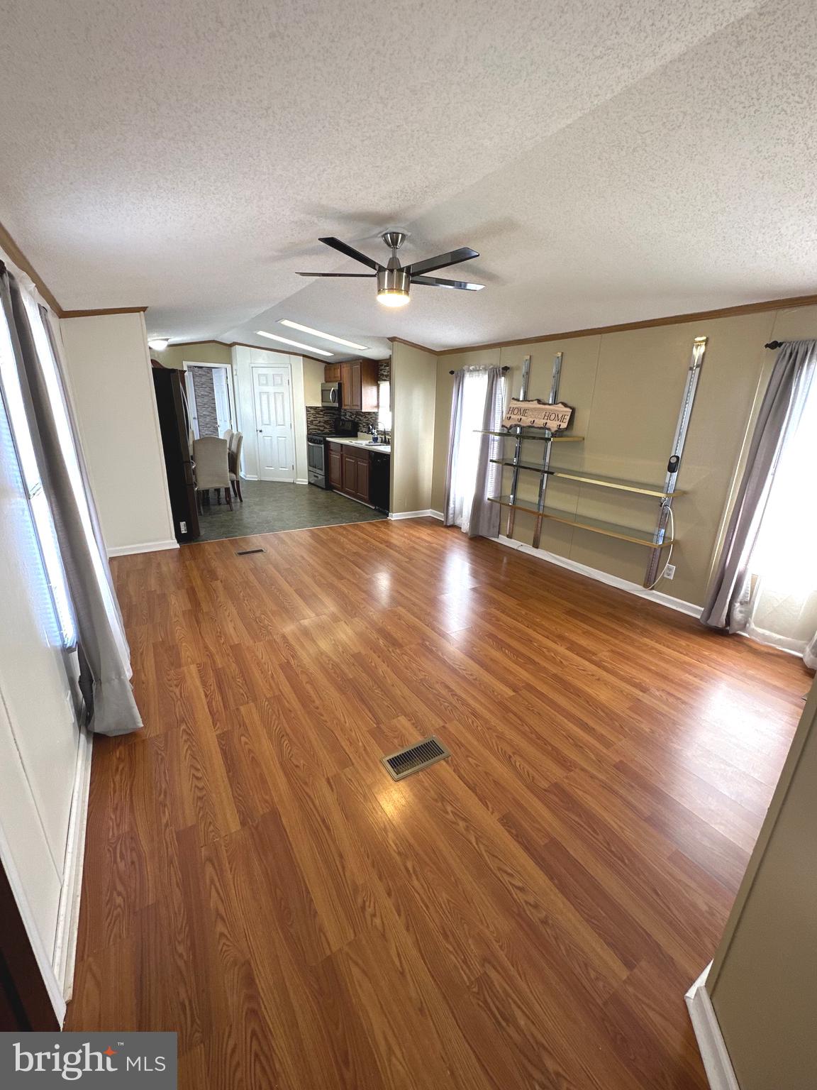 2102 MEREDITH WAY 550