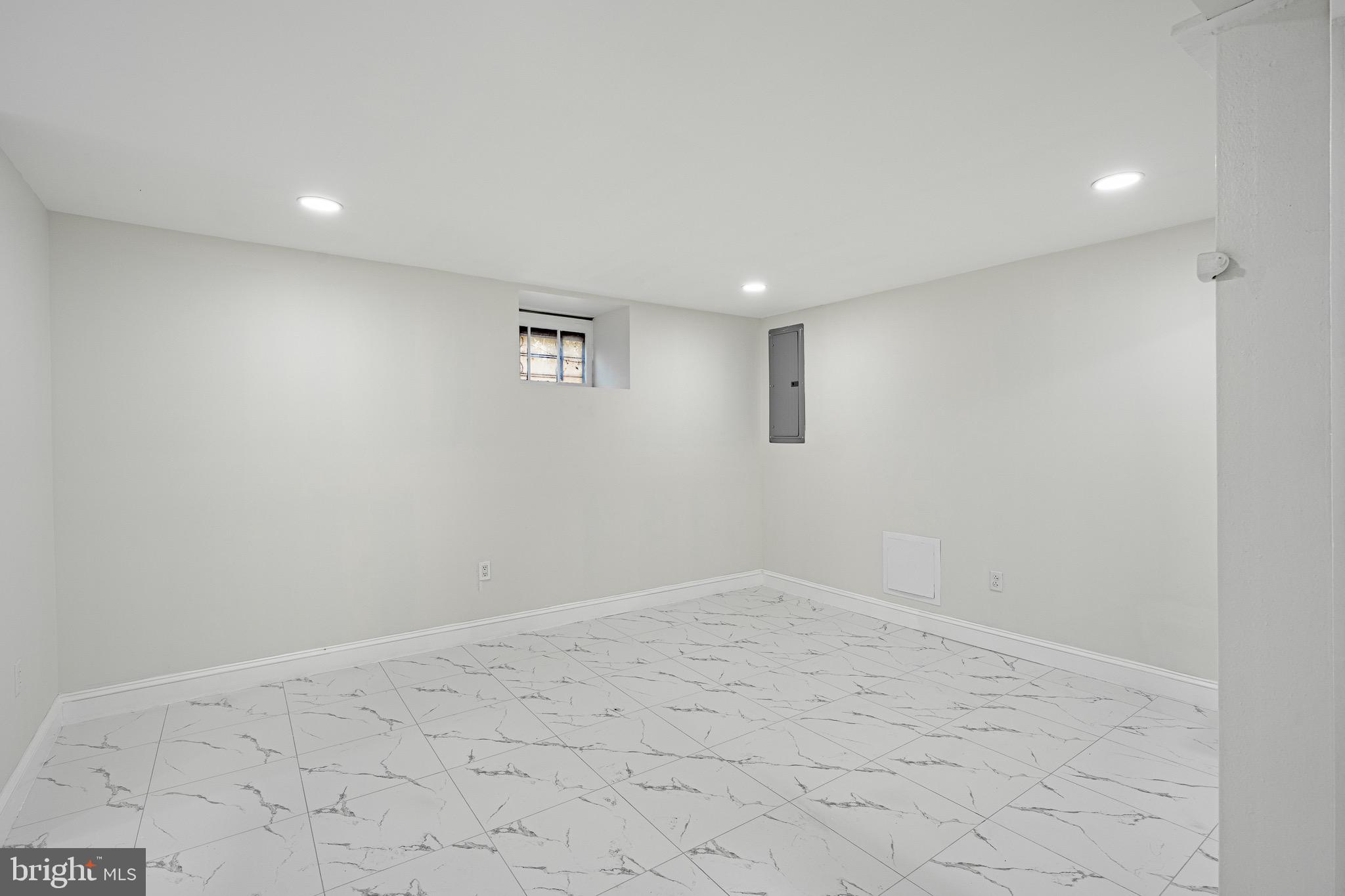 RIDLEY PARK - Residential