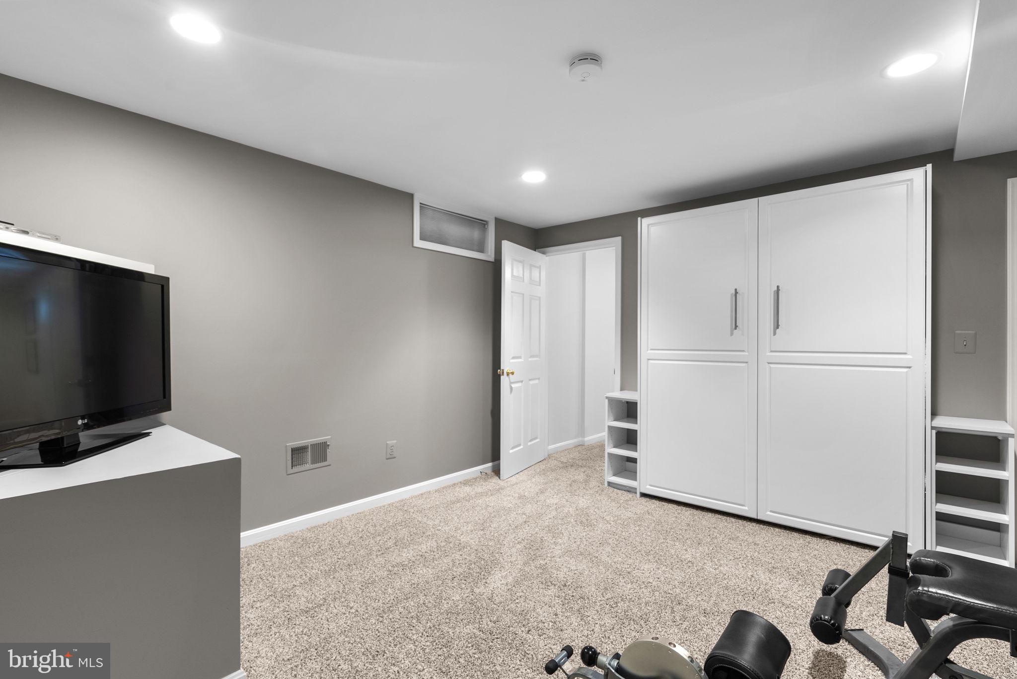 BRIDGEWATER - Residential