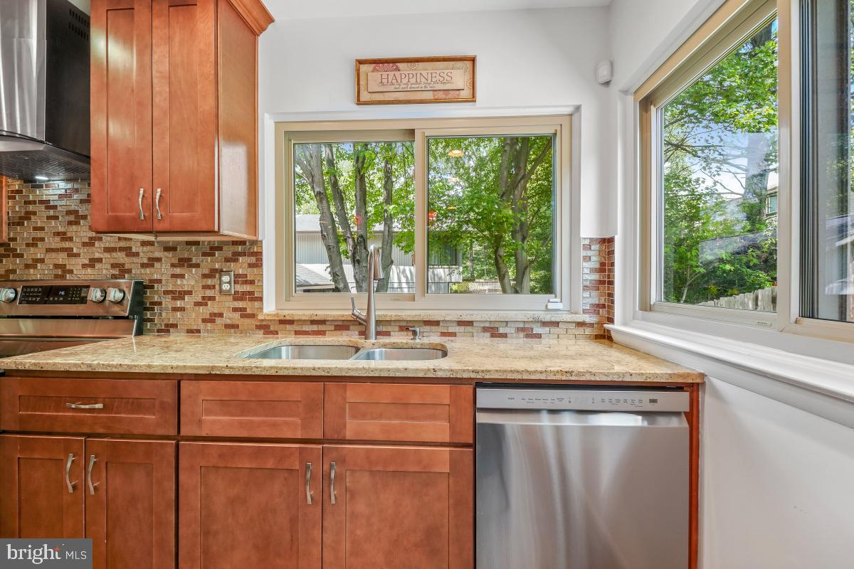 CHARLENE - Residential