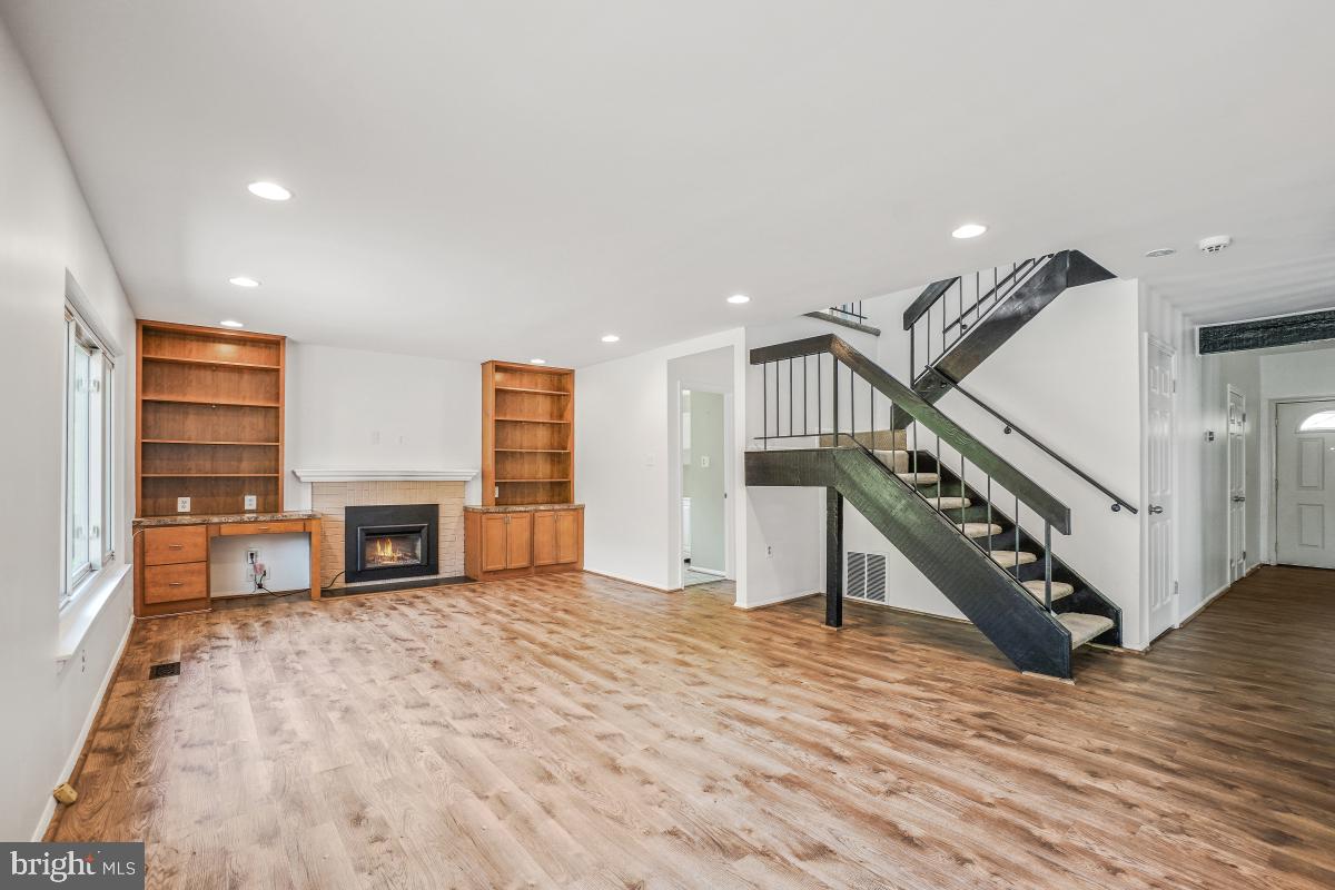 CHARLENE - Residential