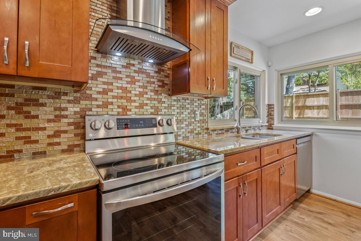 CHARLENE - Residential