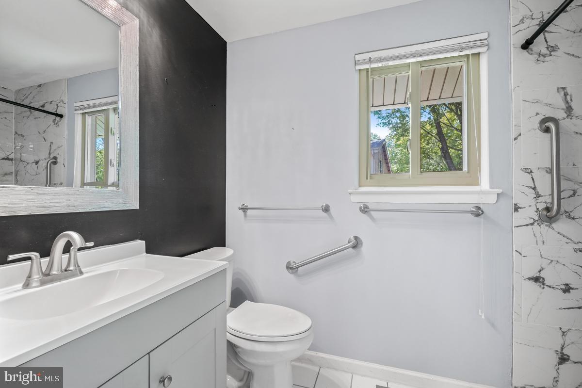 CHARLENE - Residential