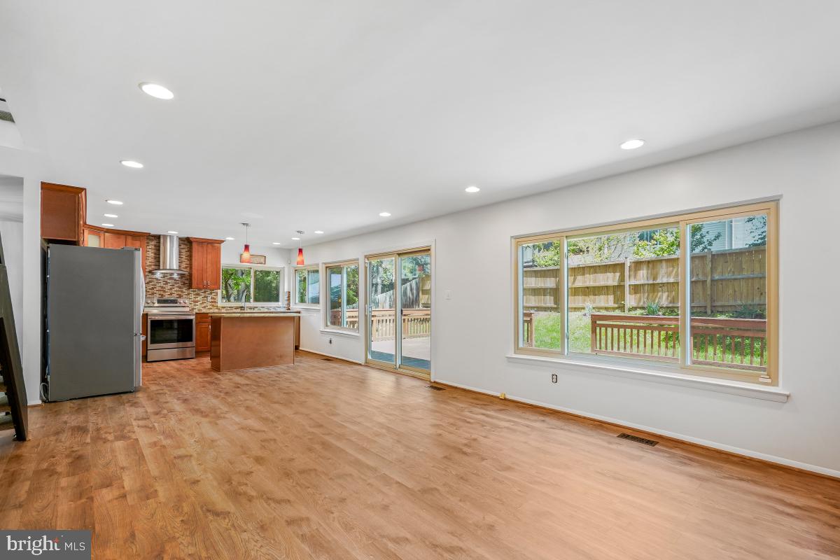 CHARLENE - Residential