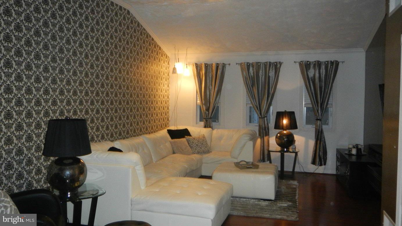 LOCH HAVEN BEACH - Residential