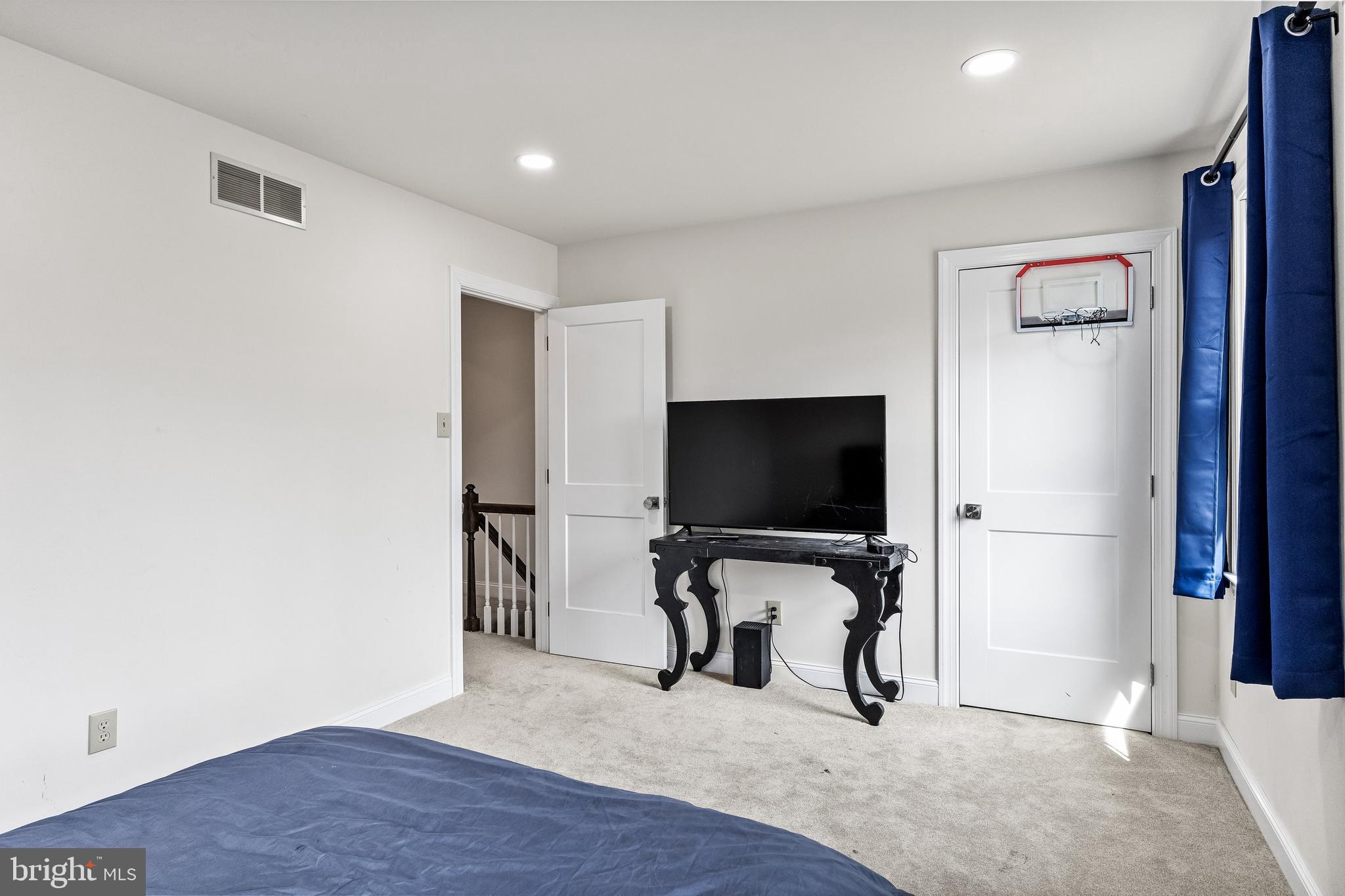 HOOT OWL ESTATES - Residential