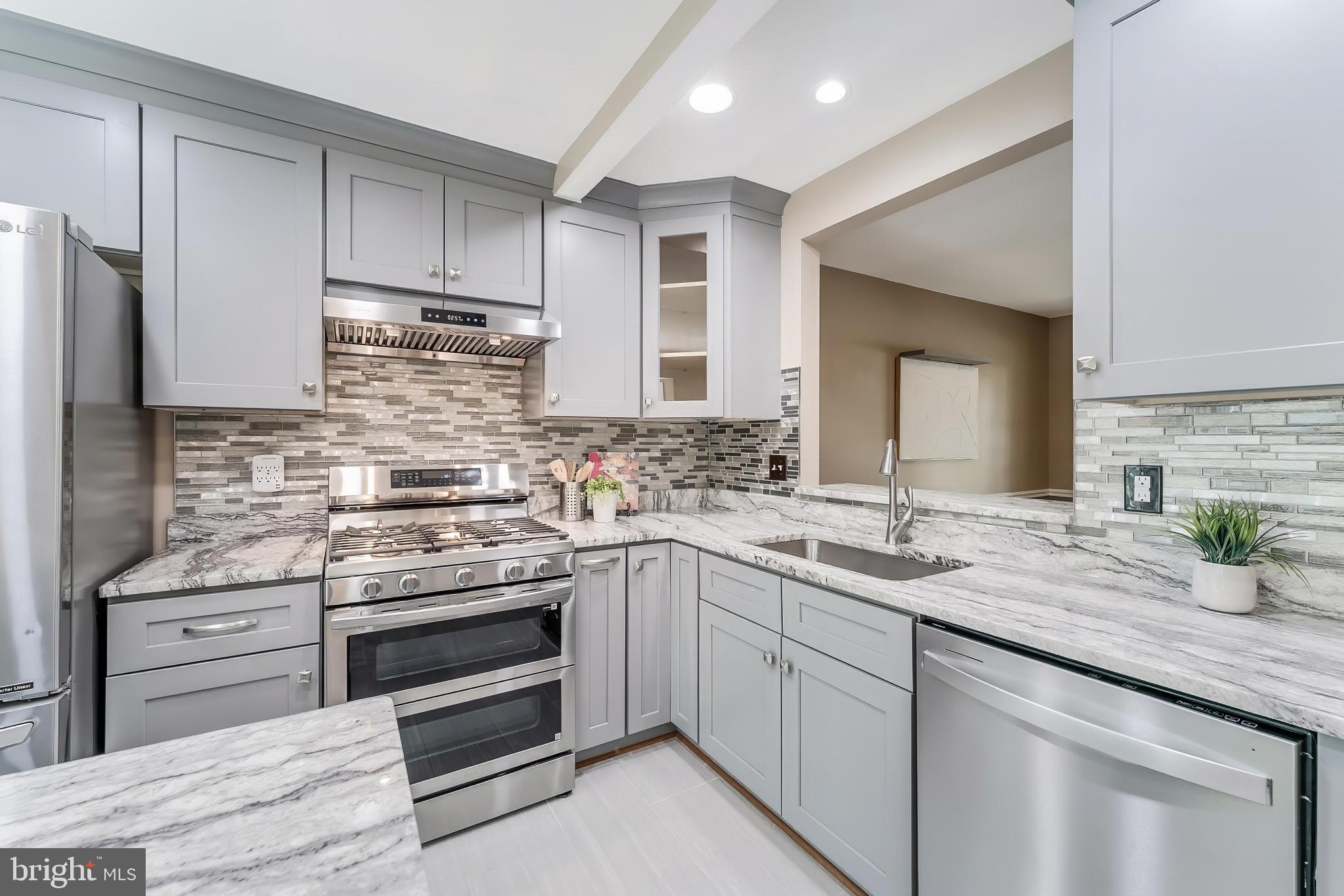 FRANKLIN FARM - Residential