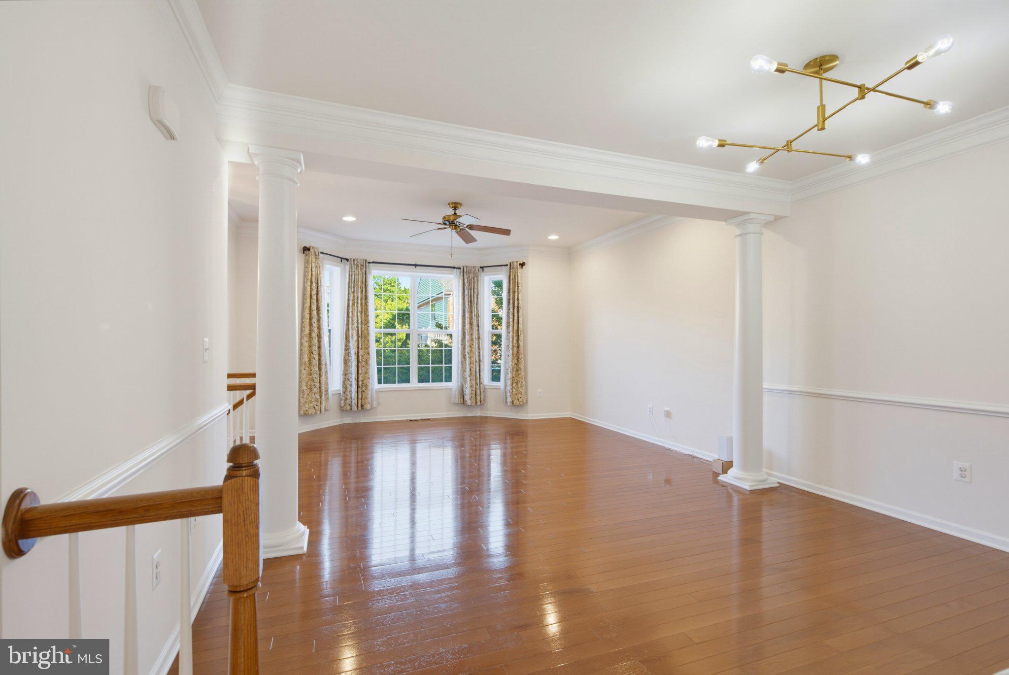 43248 MITCHAM SQUARE