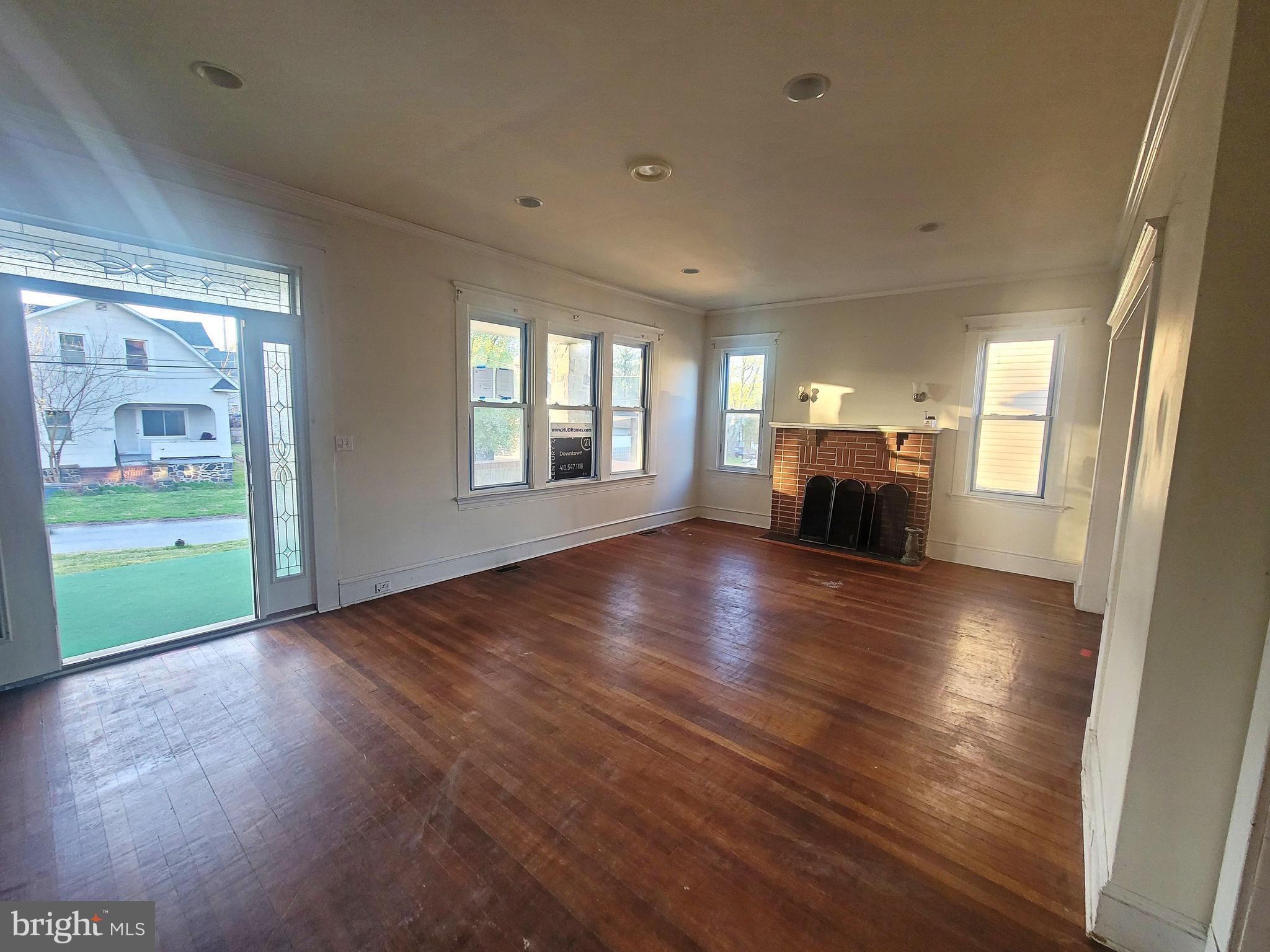 WILLIAM BORGMANN - Residential