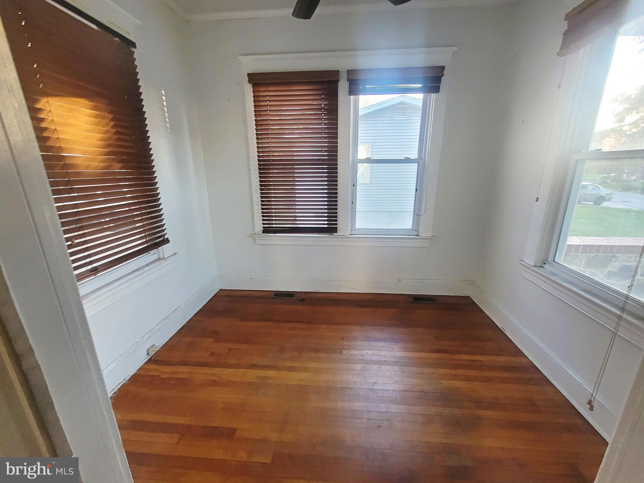 WILLIAM BORGMANN - Residential