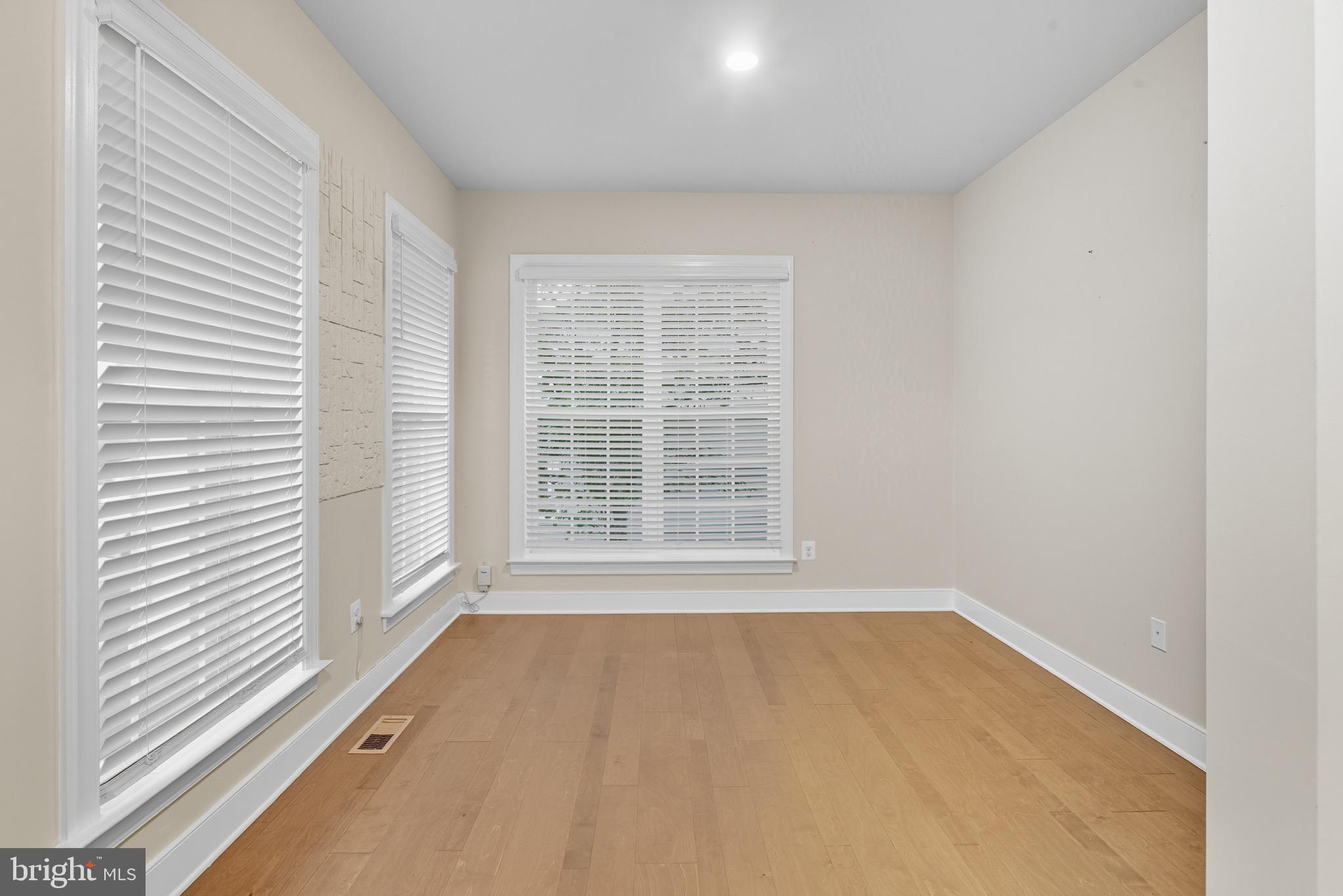 BRICK YARD STATION - Residential