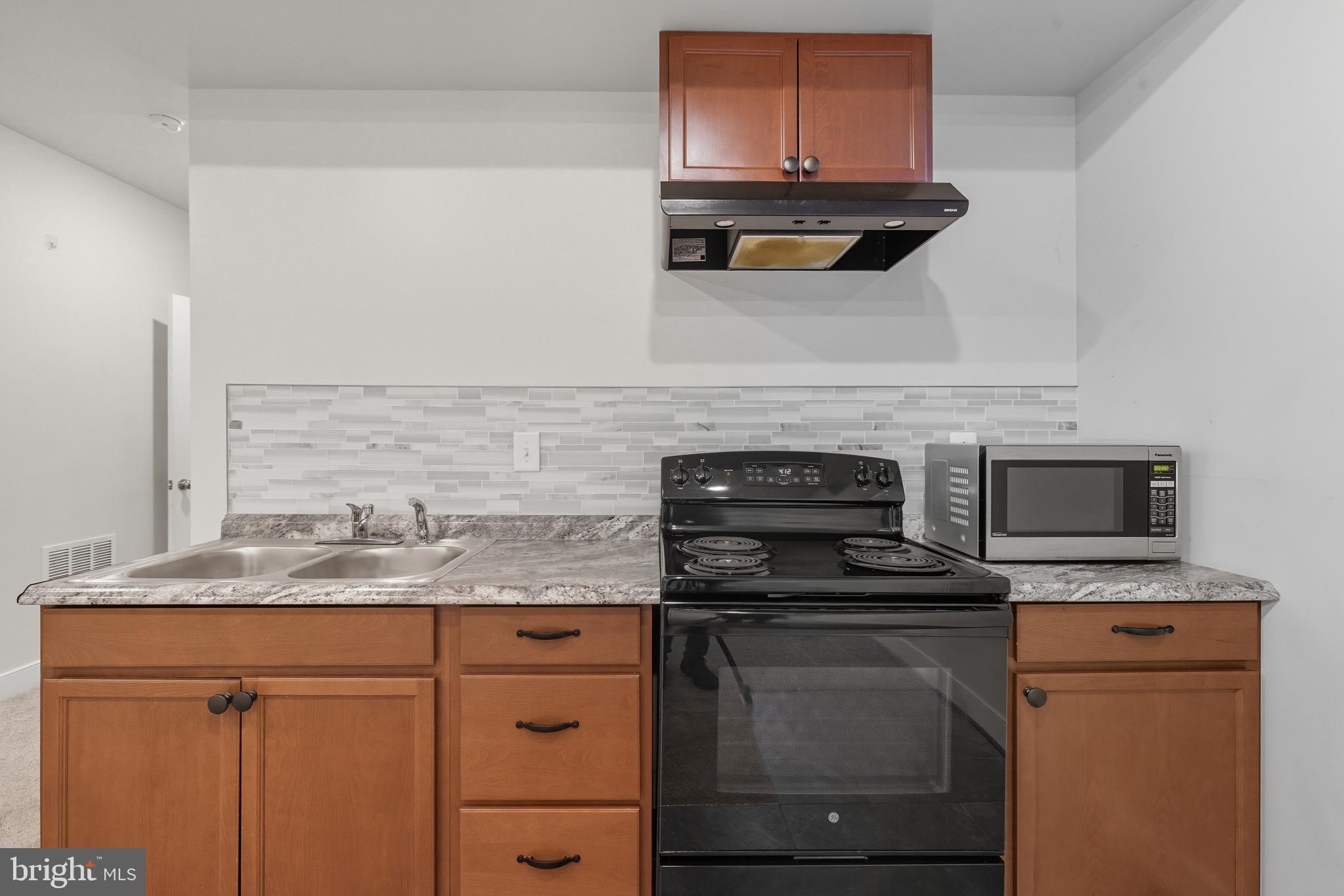 BRICK YARD STATION - Residential