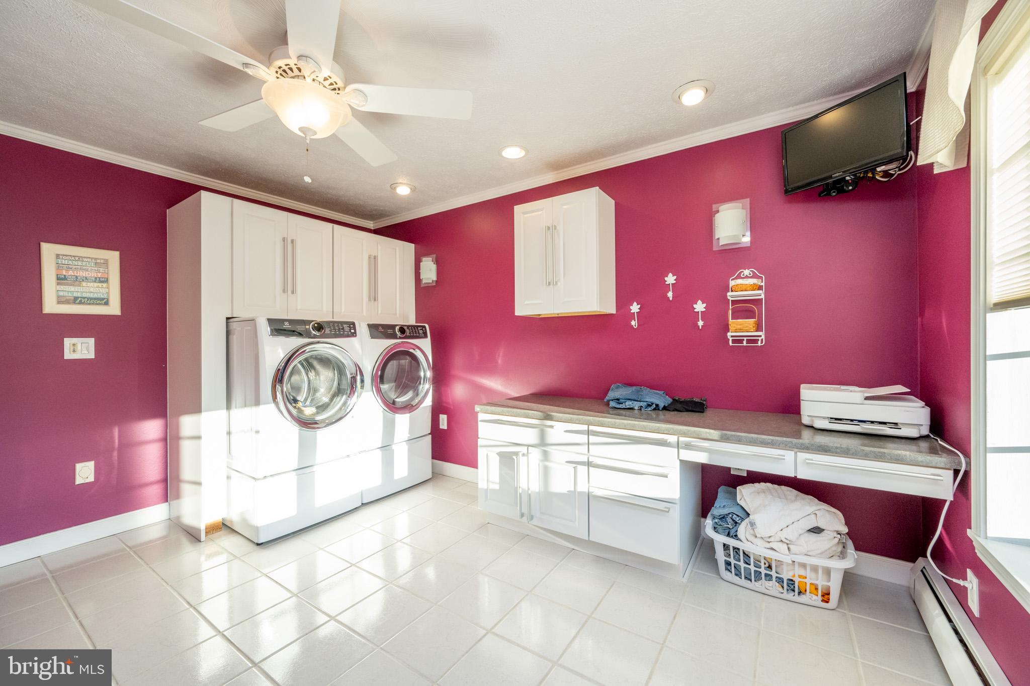 MT. LAKE PARK - Residential