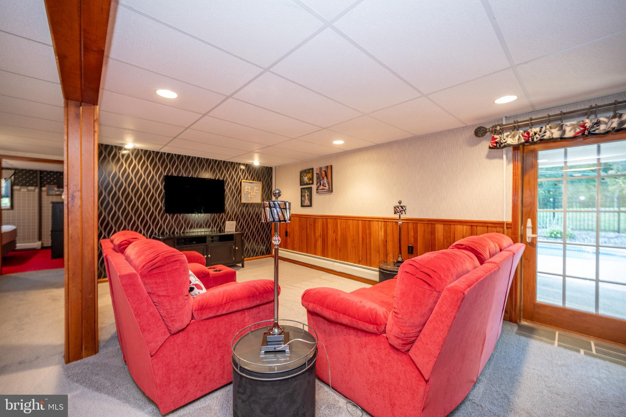 MT. LAKE PARK - Residential