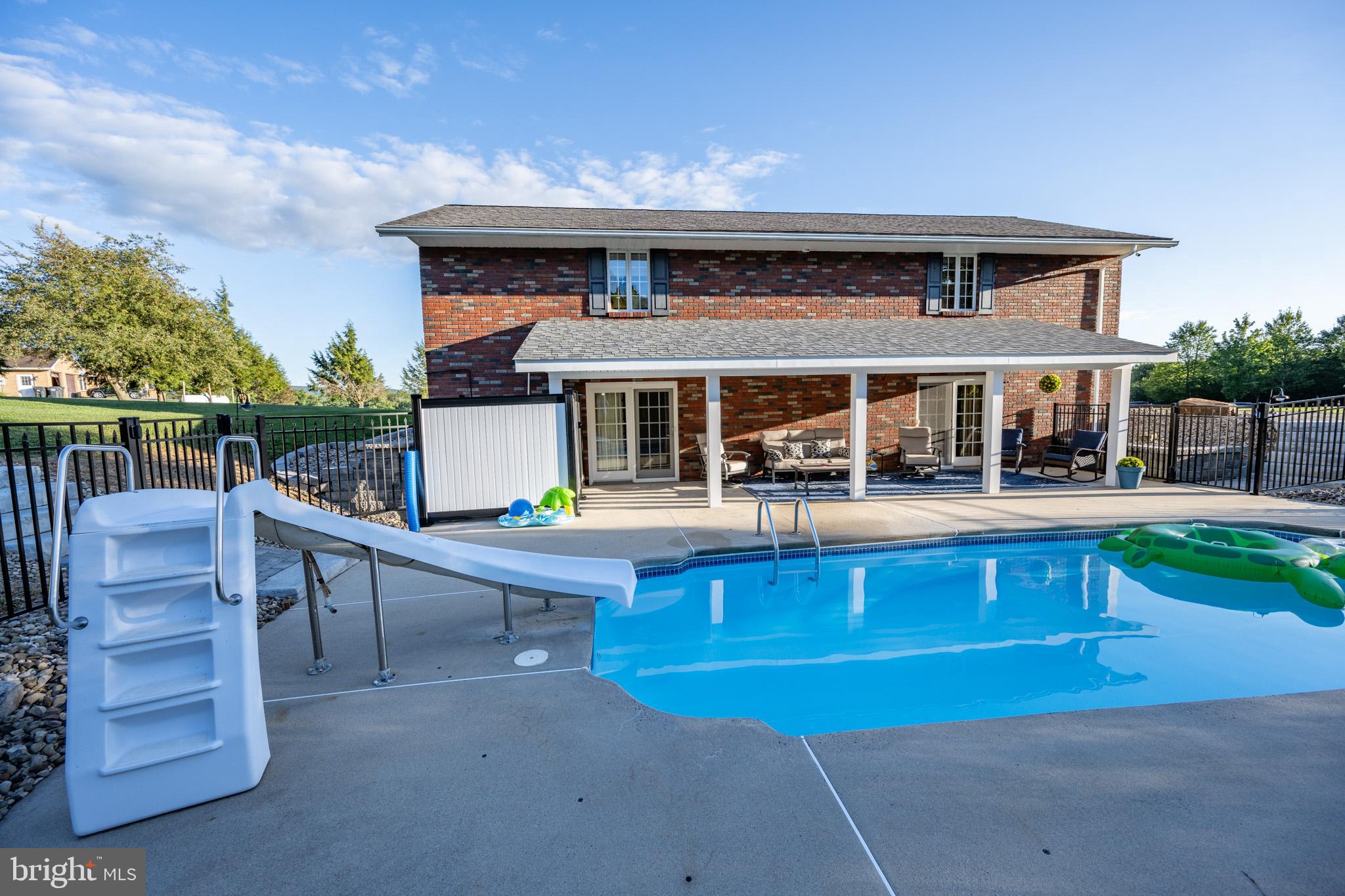 MT. LAKE PARK - Residential