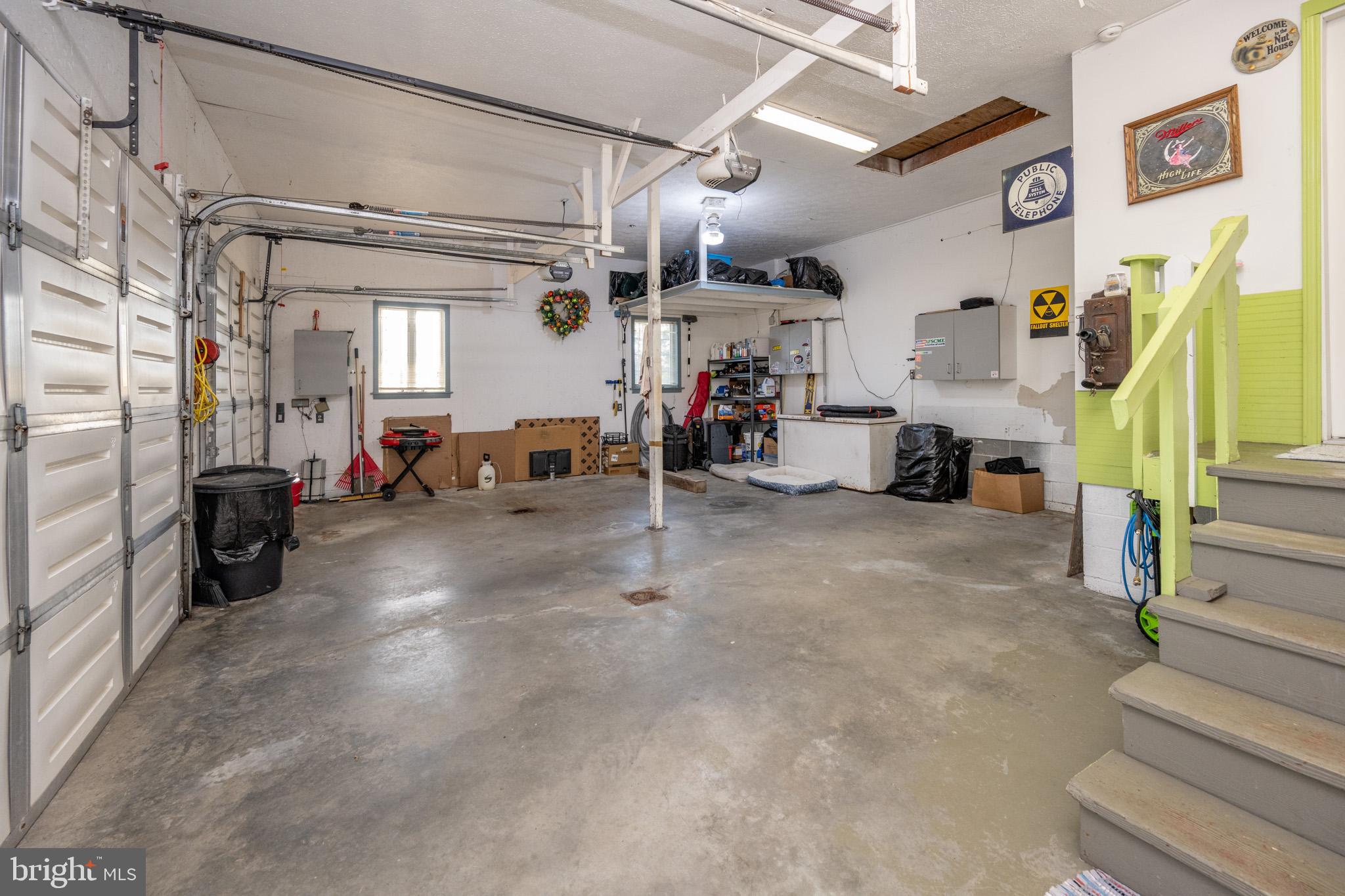 MT. LAKE PARK - Residential